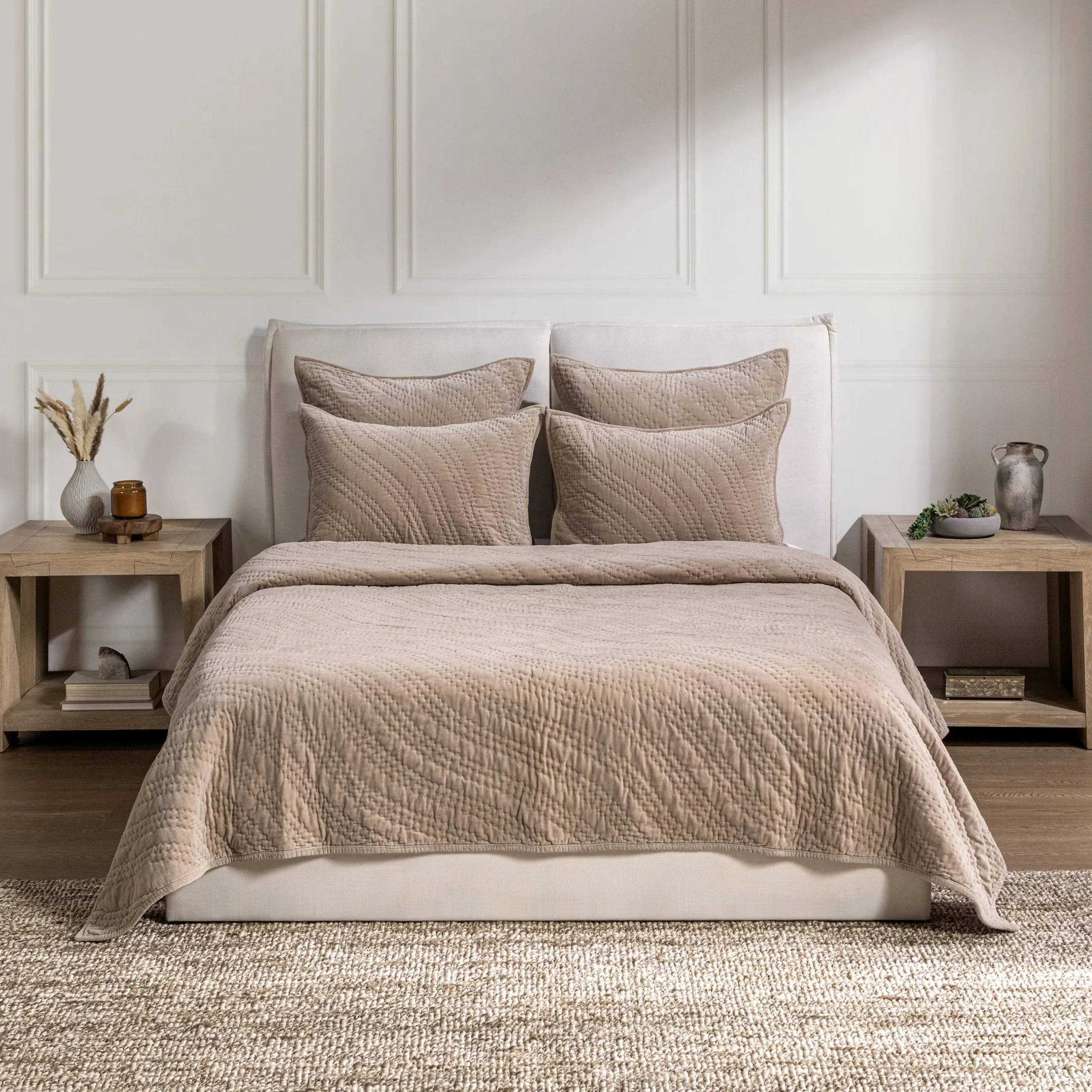 Elms Velvet Cotton Blend Quilt - Image 25