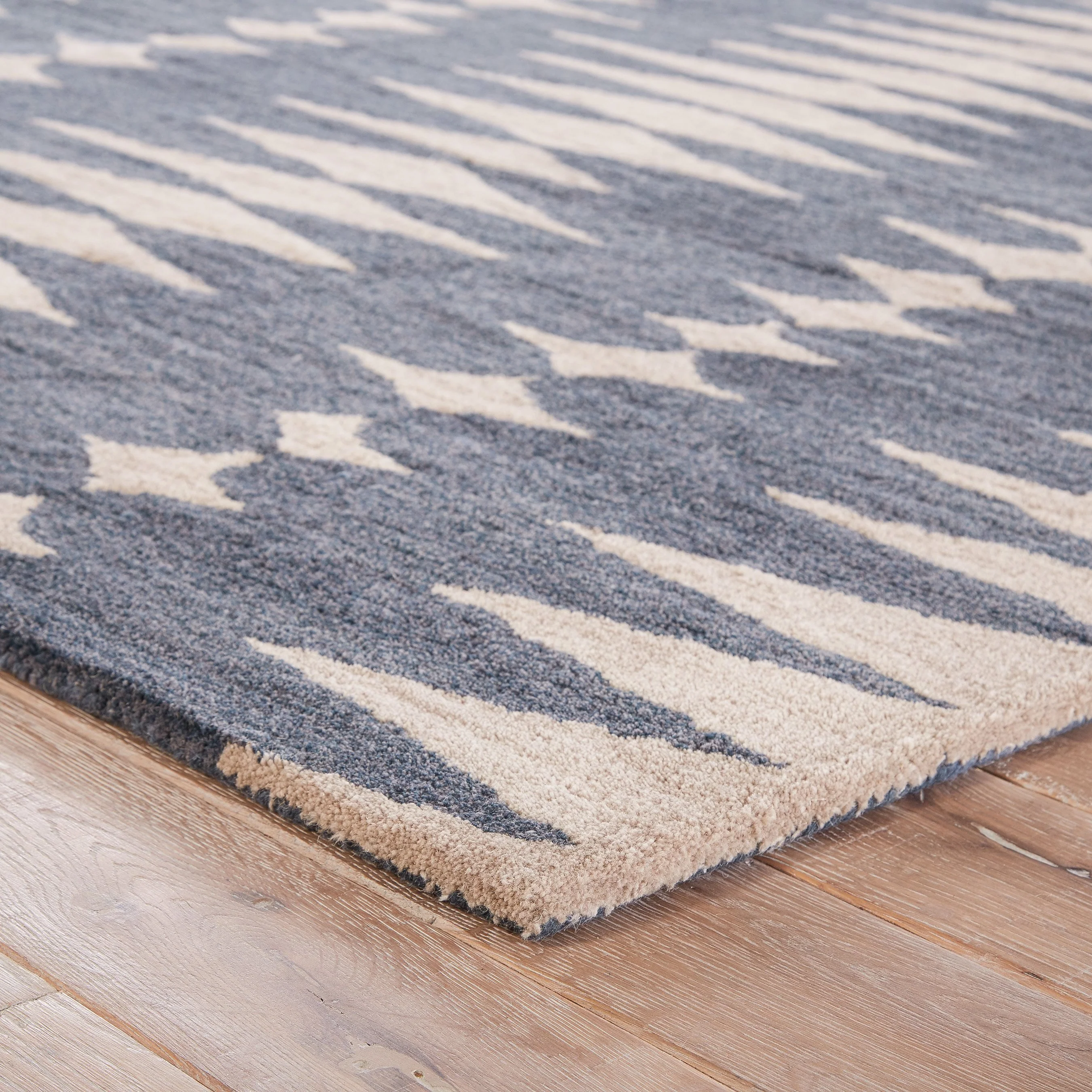 En Casa by Luli Sanchez Tufted Rug - Image 2