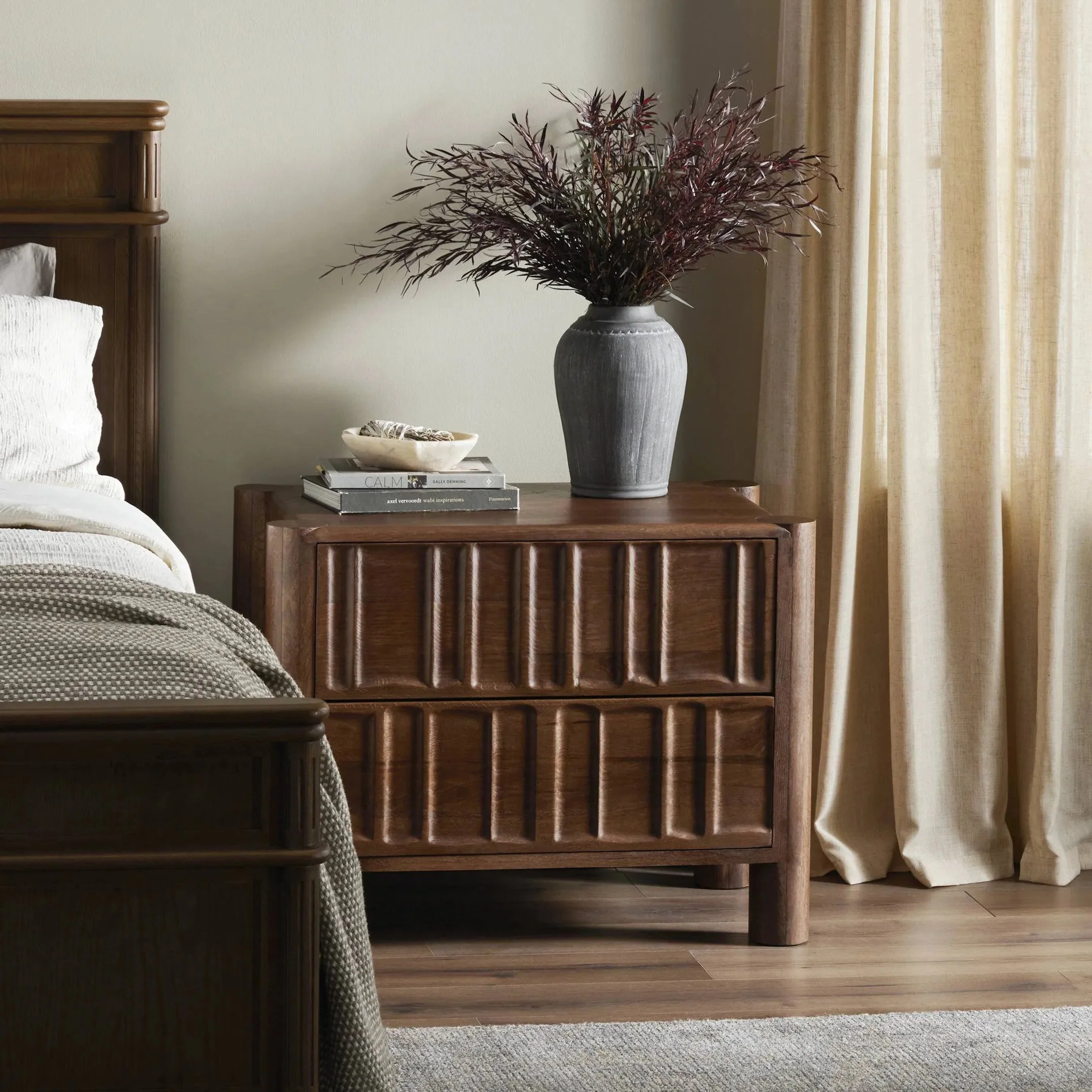 Ezri Nightstand - Image 27