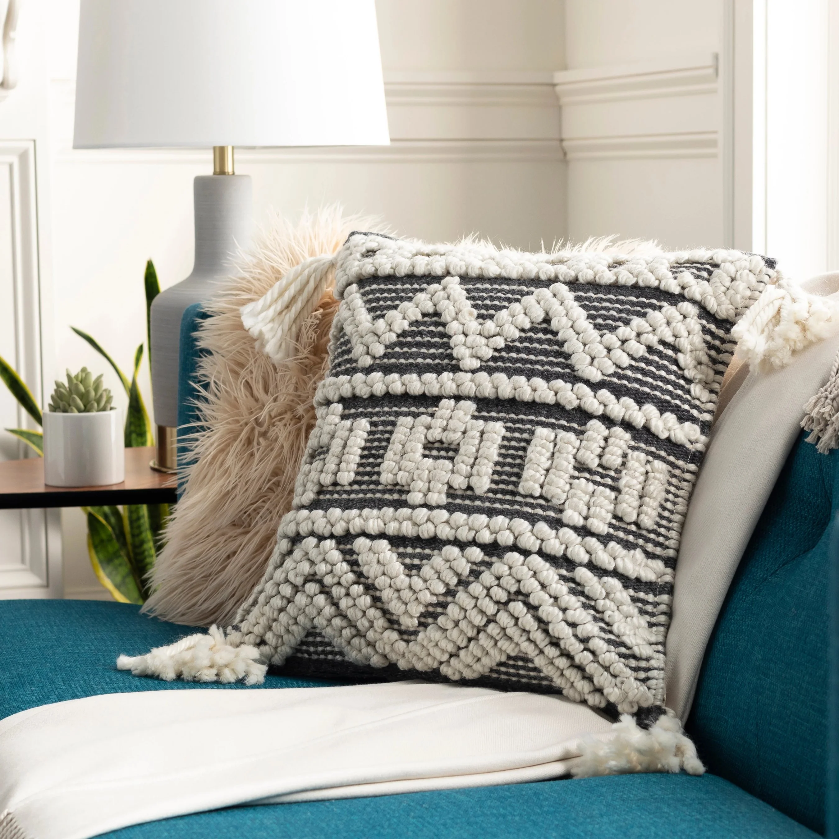 Faroe Pillow - 10973 - Image 2