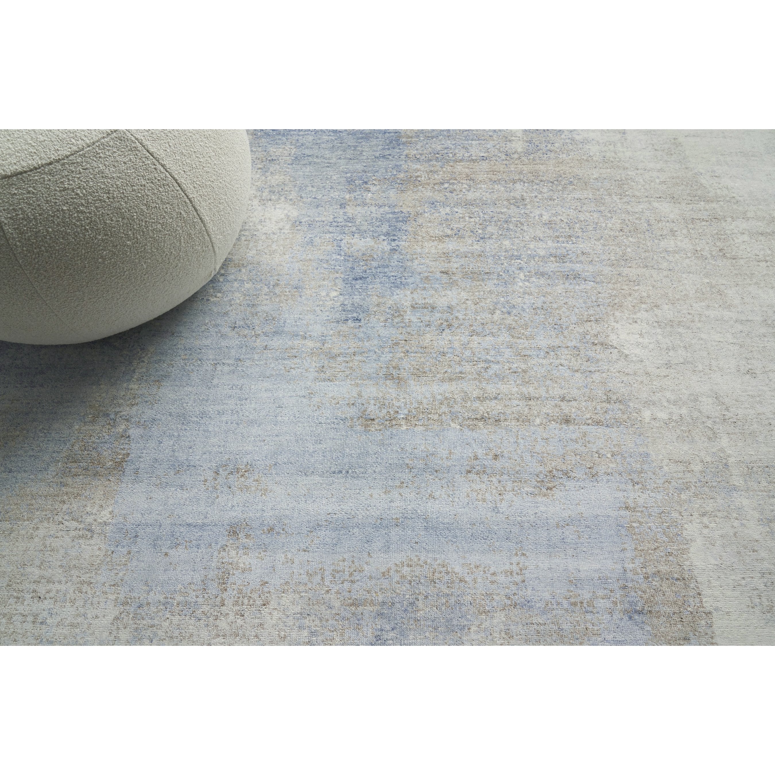 Fine Pure Silk Rug - Image 3