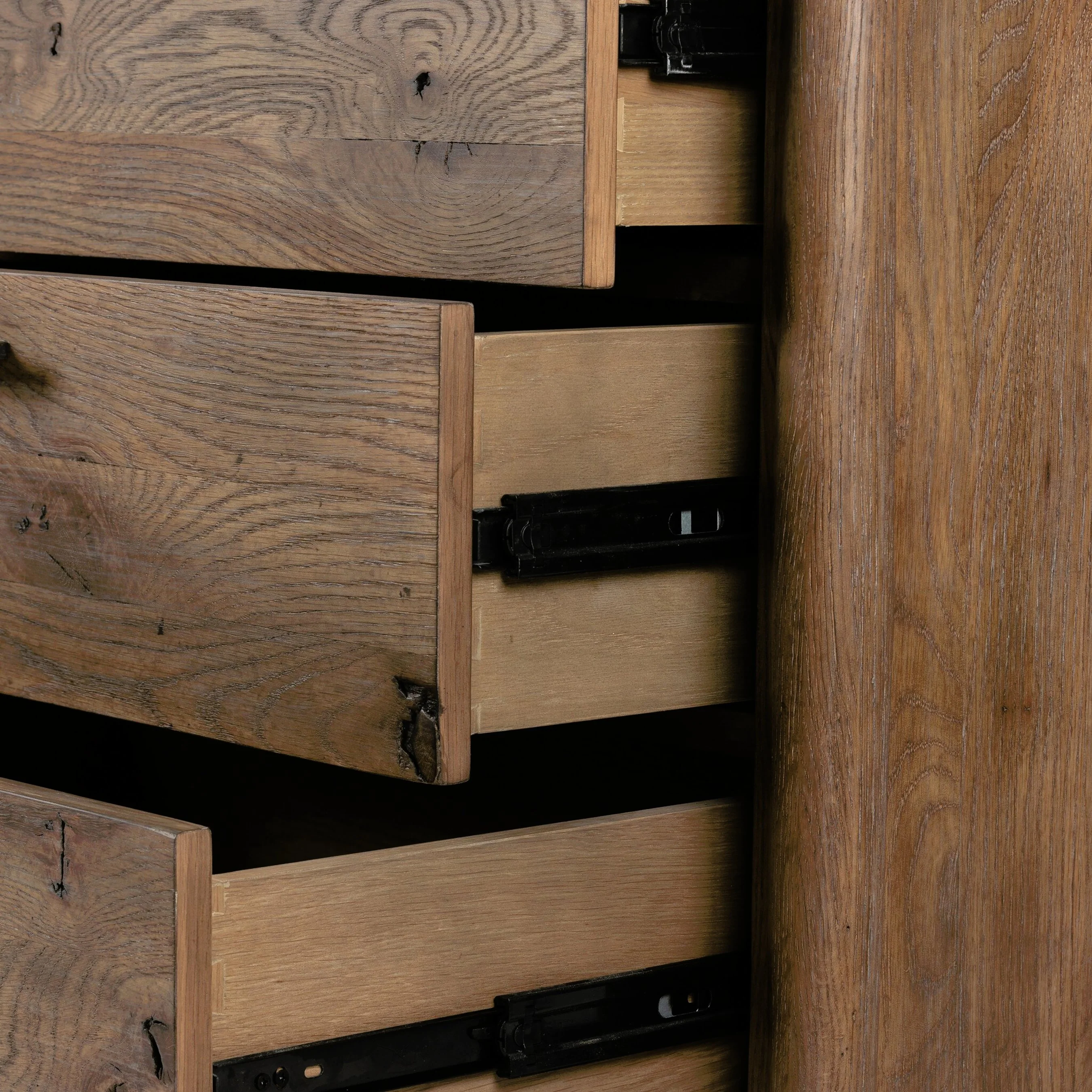 Glenview 9 Drawer Dresser - Image 17