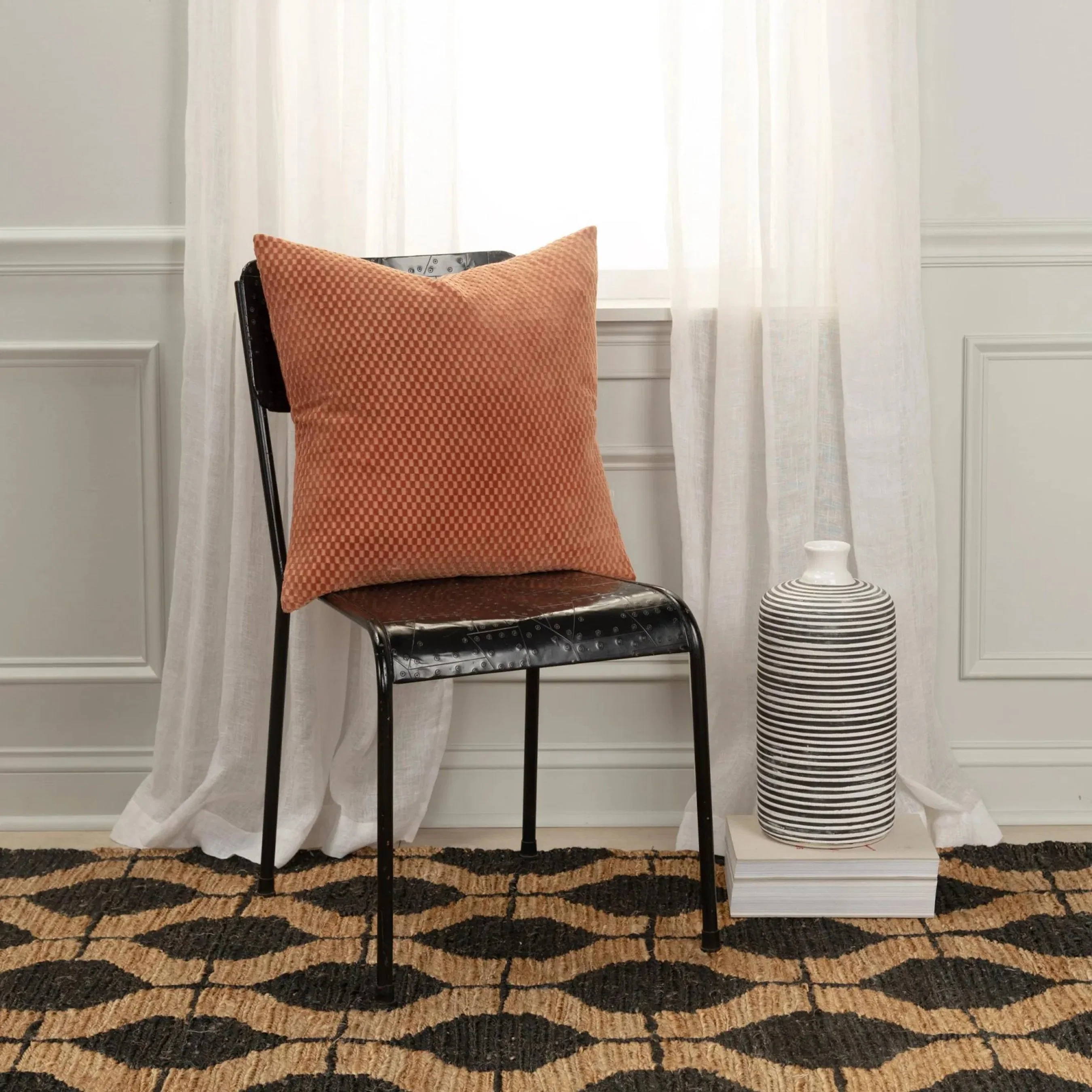 Hale Pillow - Image 4