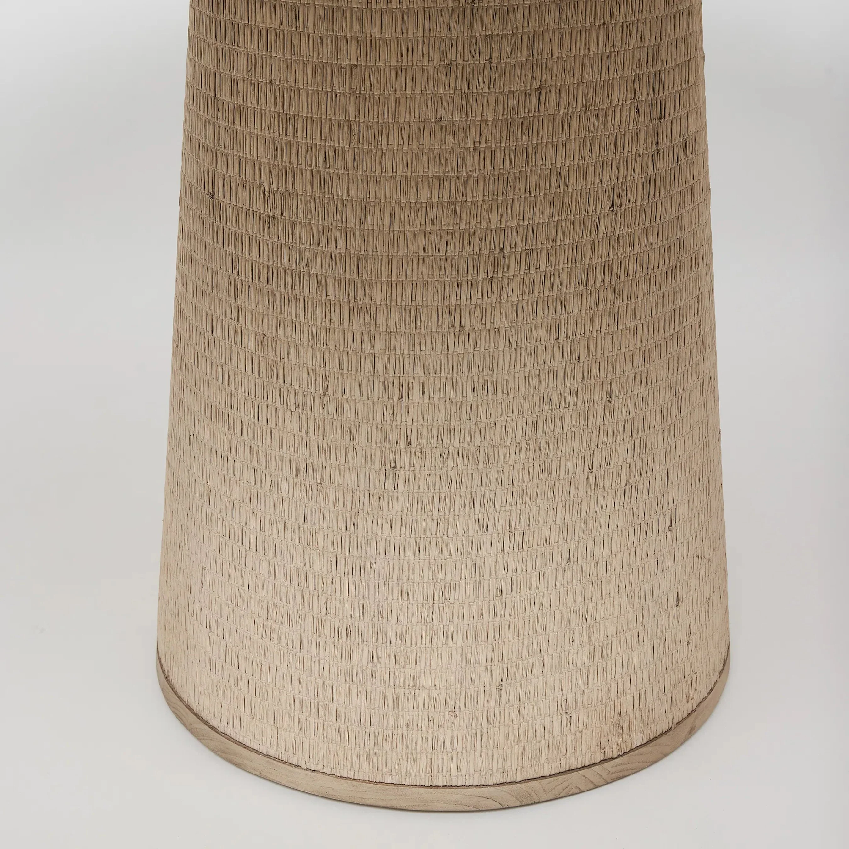 Harperly Dining Table - Image 4