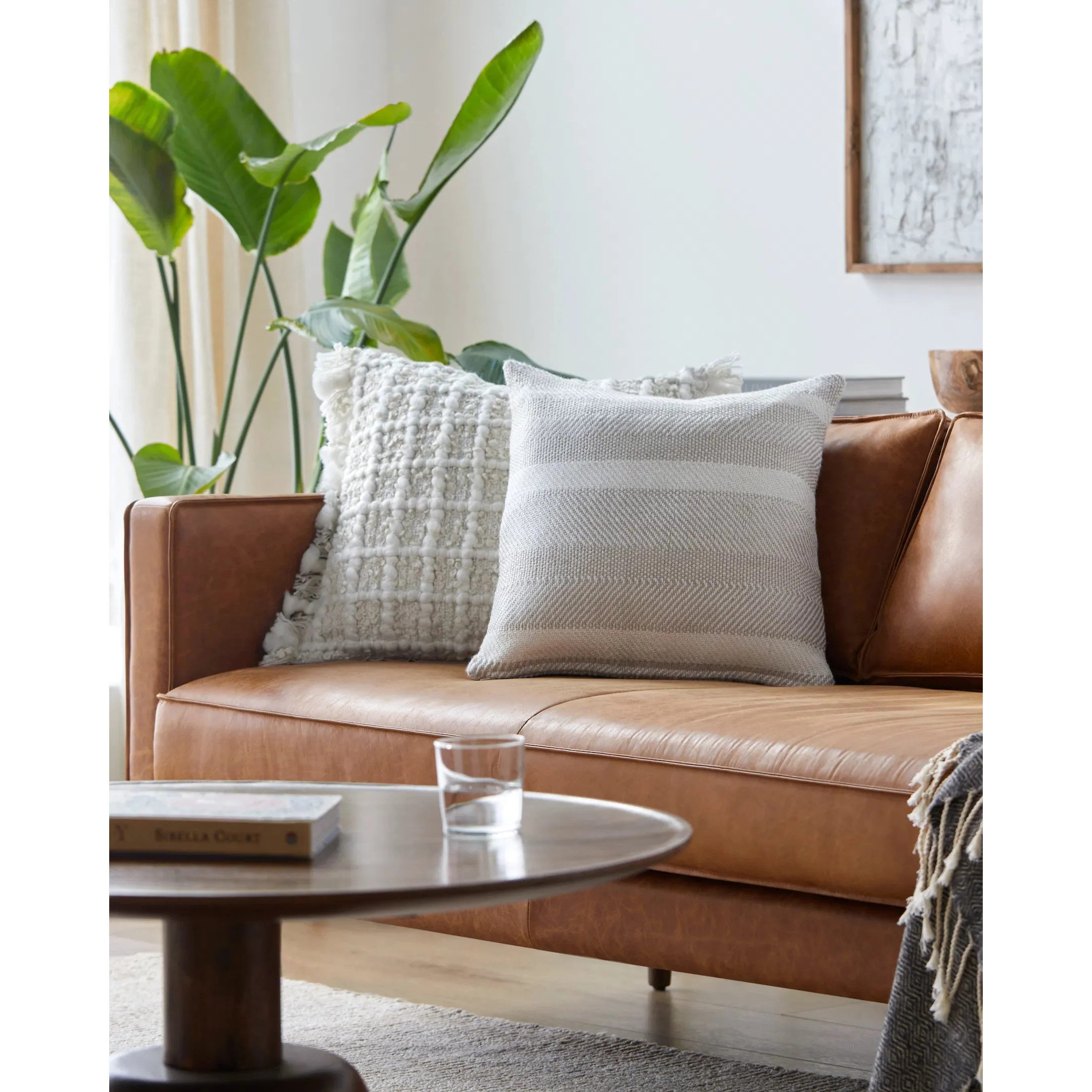 Hereford Pillow - 487827 - Image 2
