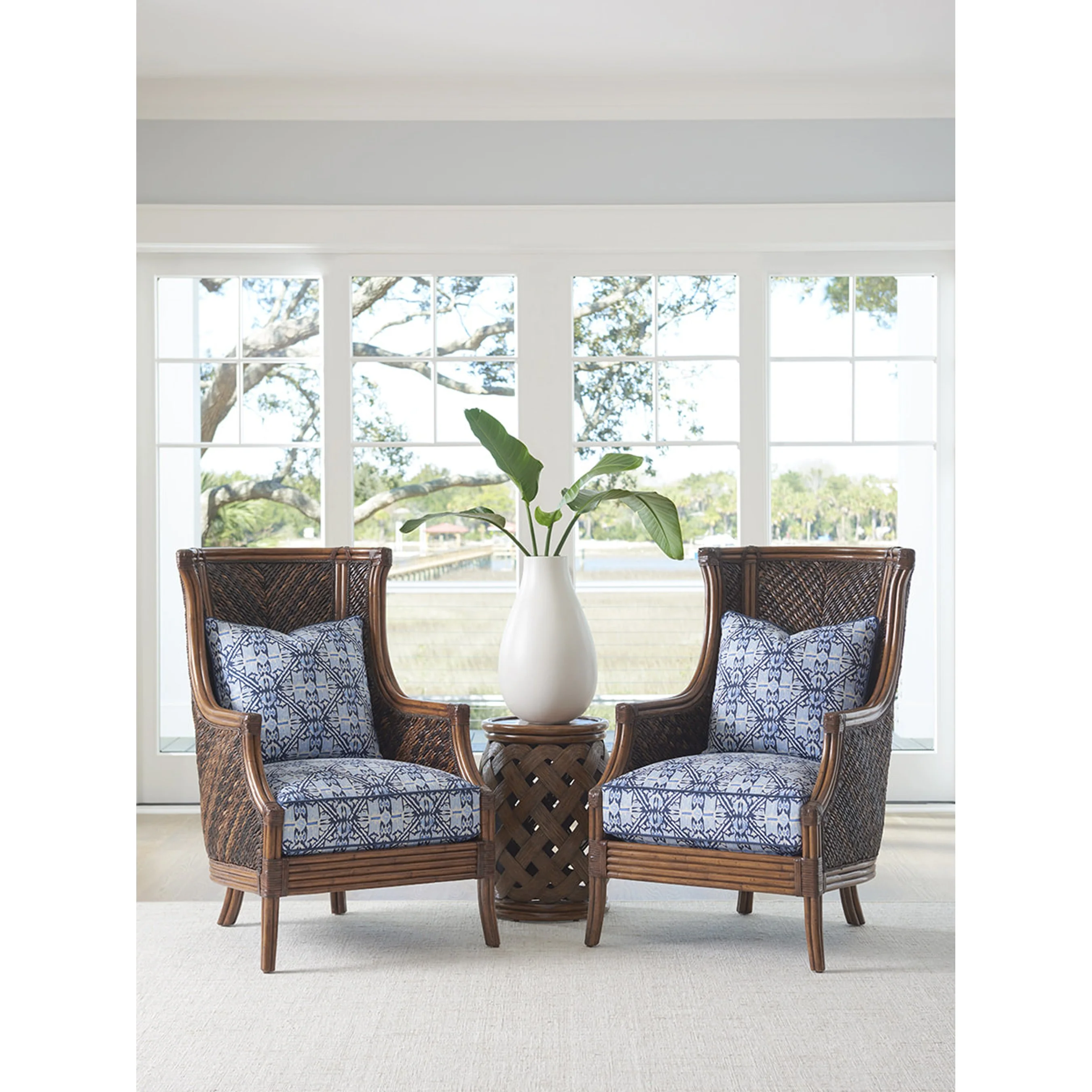 Hibiscus Round Accent Table - Image 4