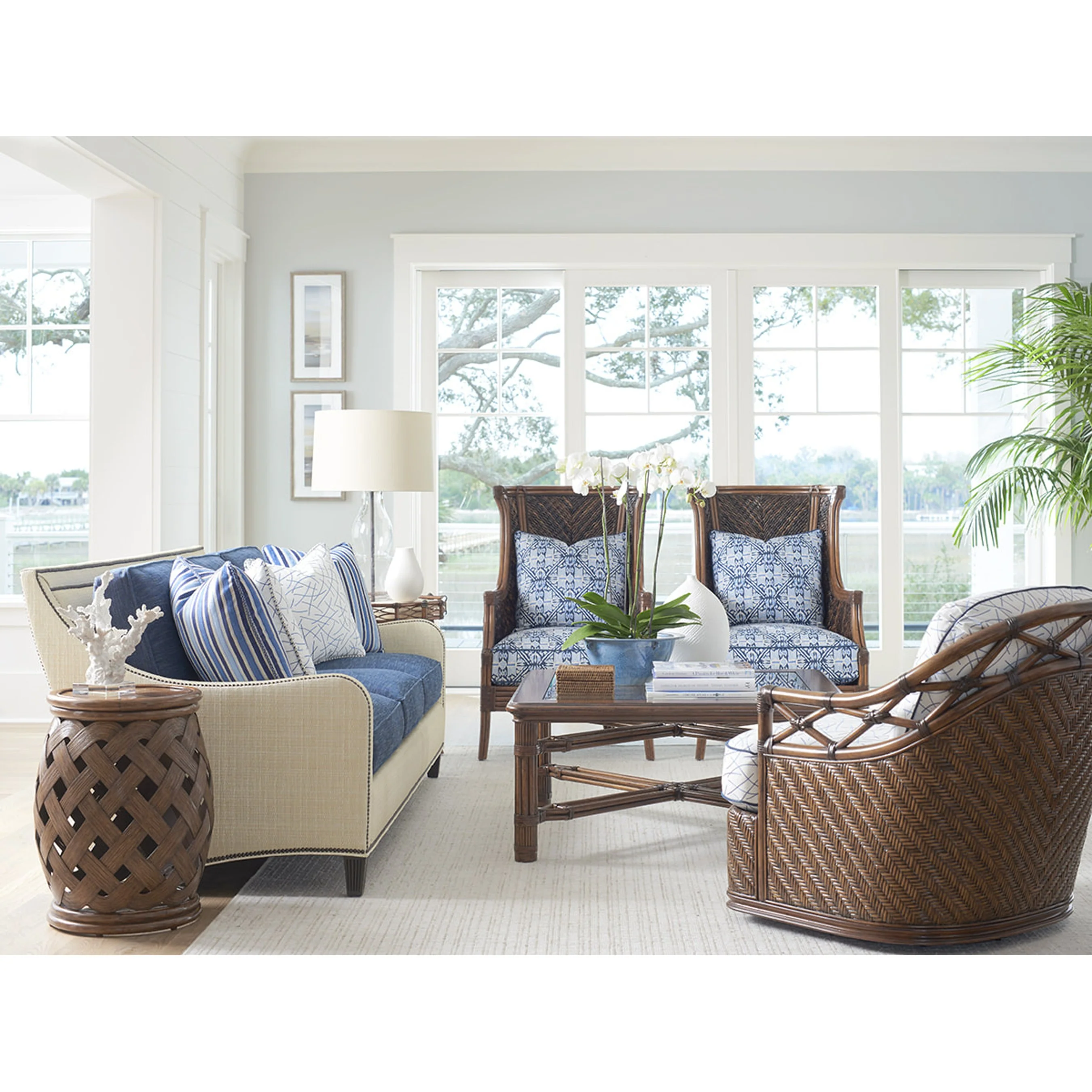 Hibiscus Round Accent Table - Image 9