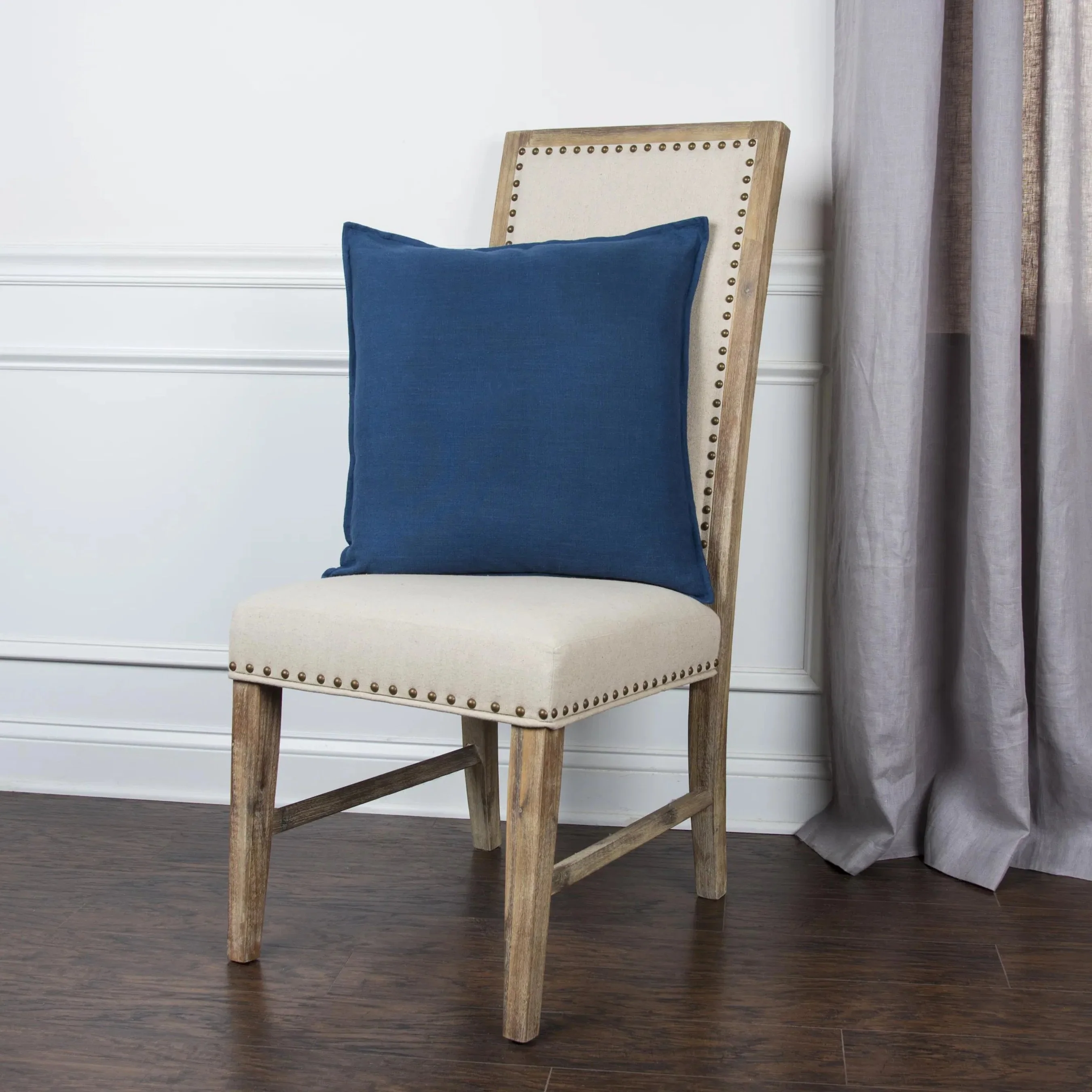 Holmes Pillow - Image 3