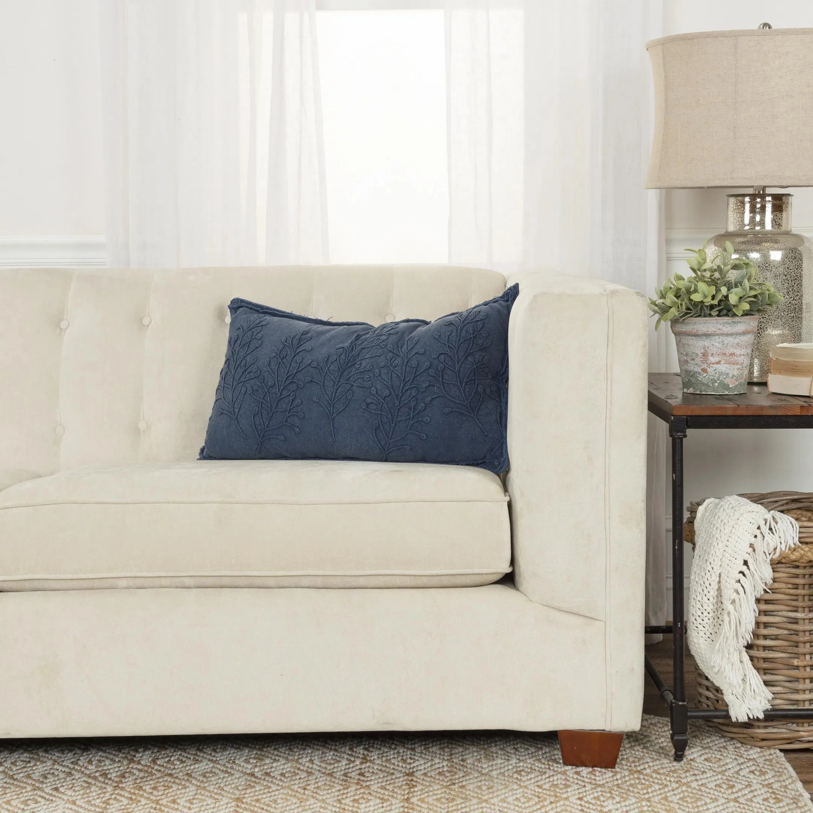 Holmwood Pillow - Image 4