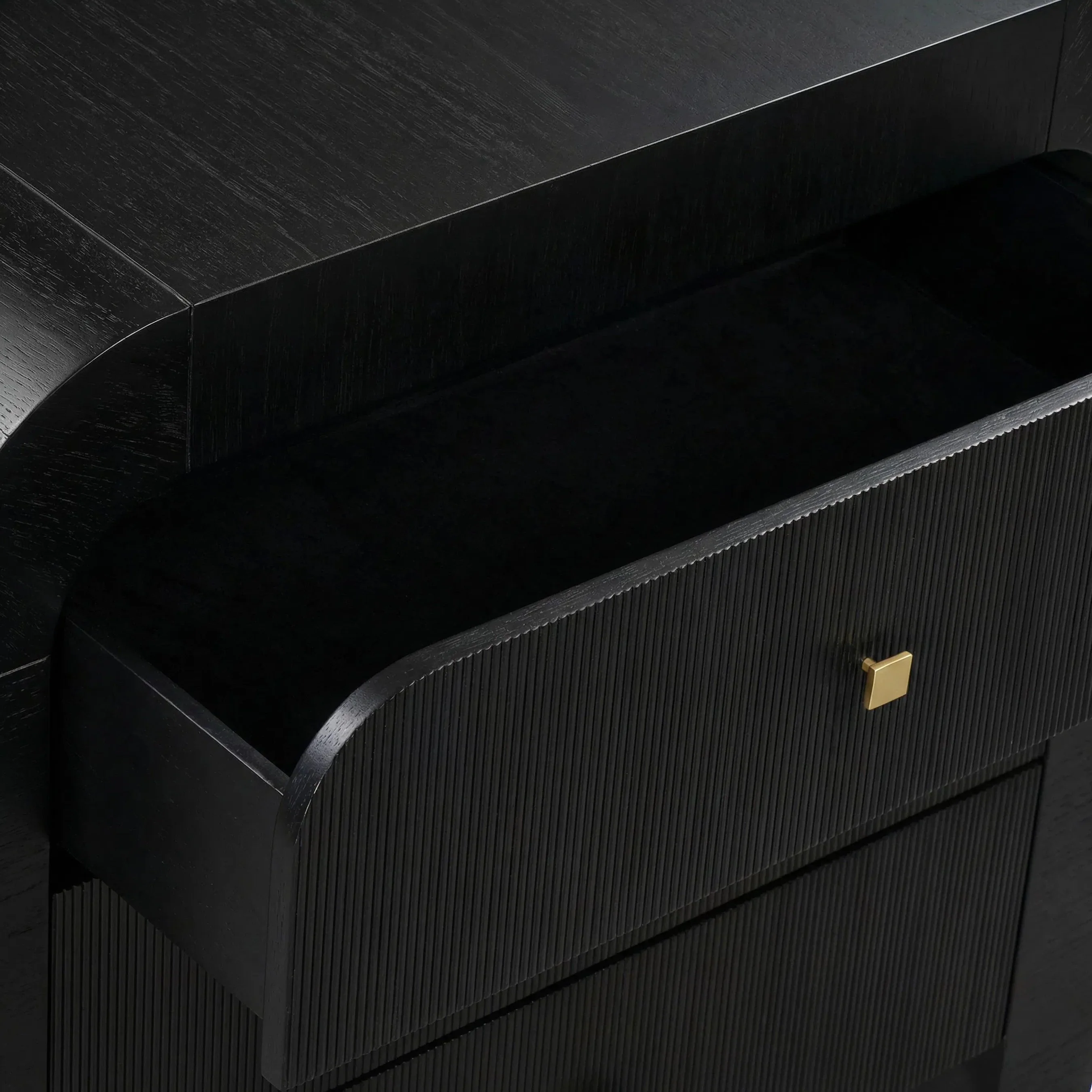 Hump Arched 3-Drawer Bedside Chest - Image 6