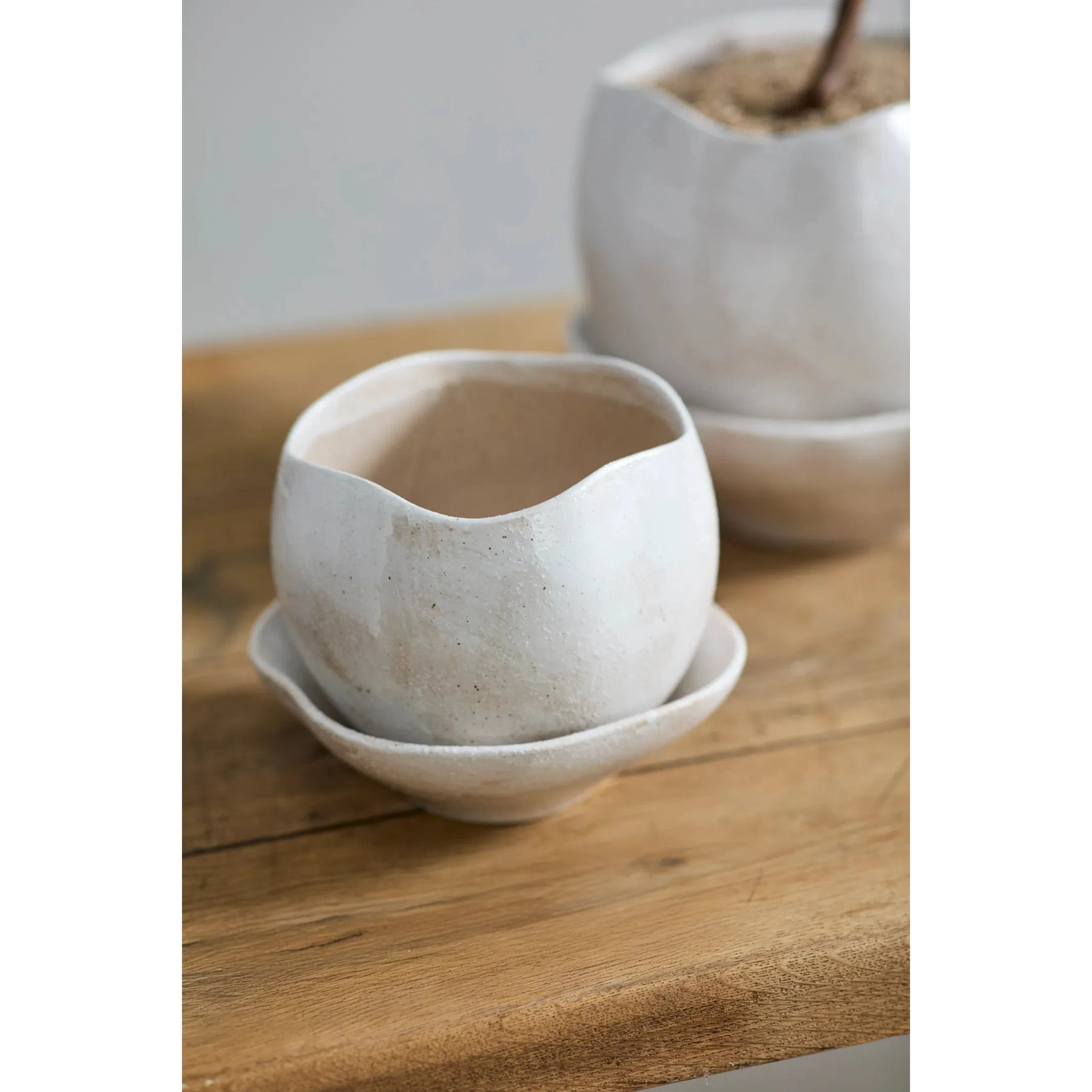 Iona Pot with Saucer - Image 3