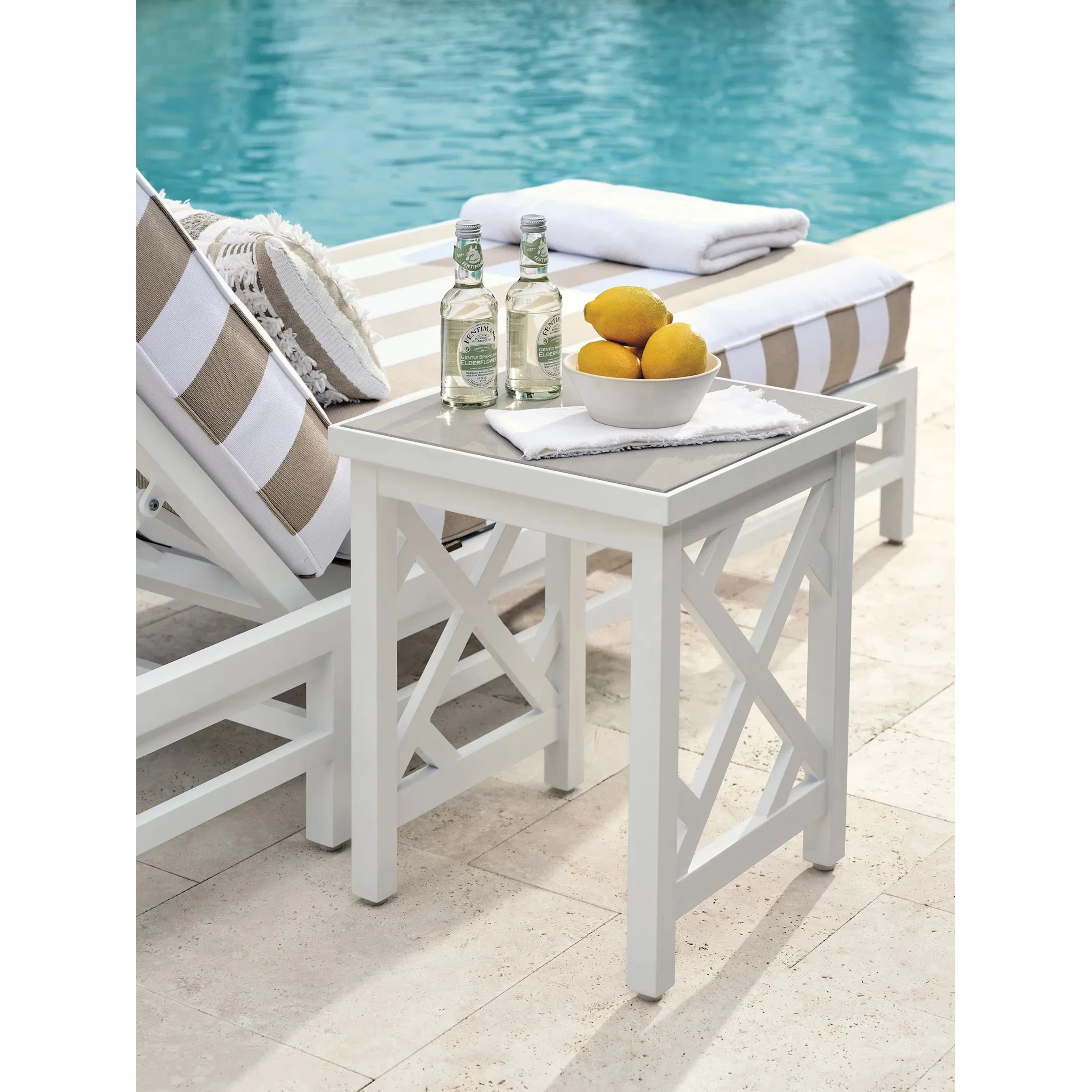 Island Classic Accent Table - Image 4