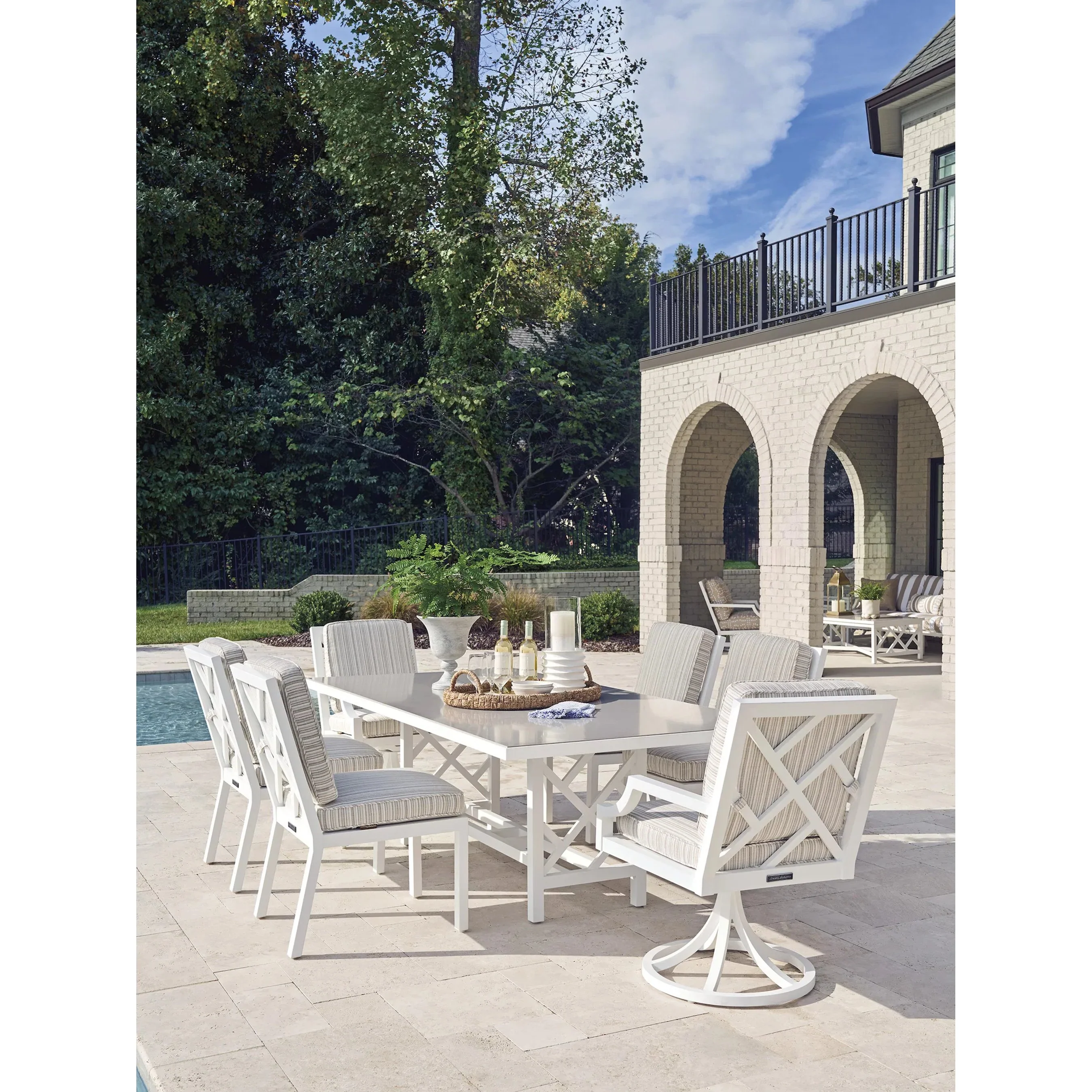 Island Classic Rectangular Dining Table - Image 5