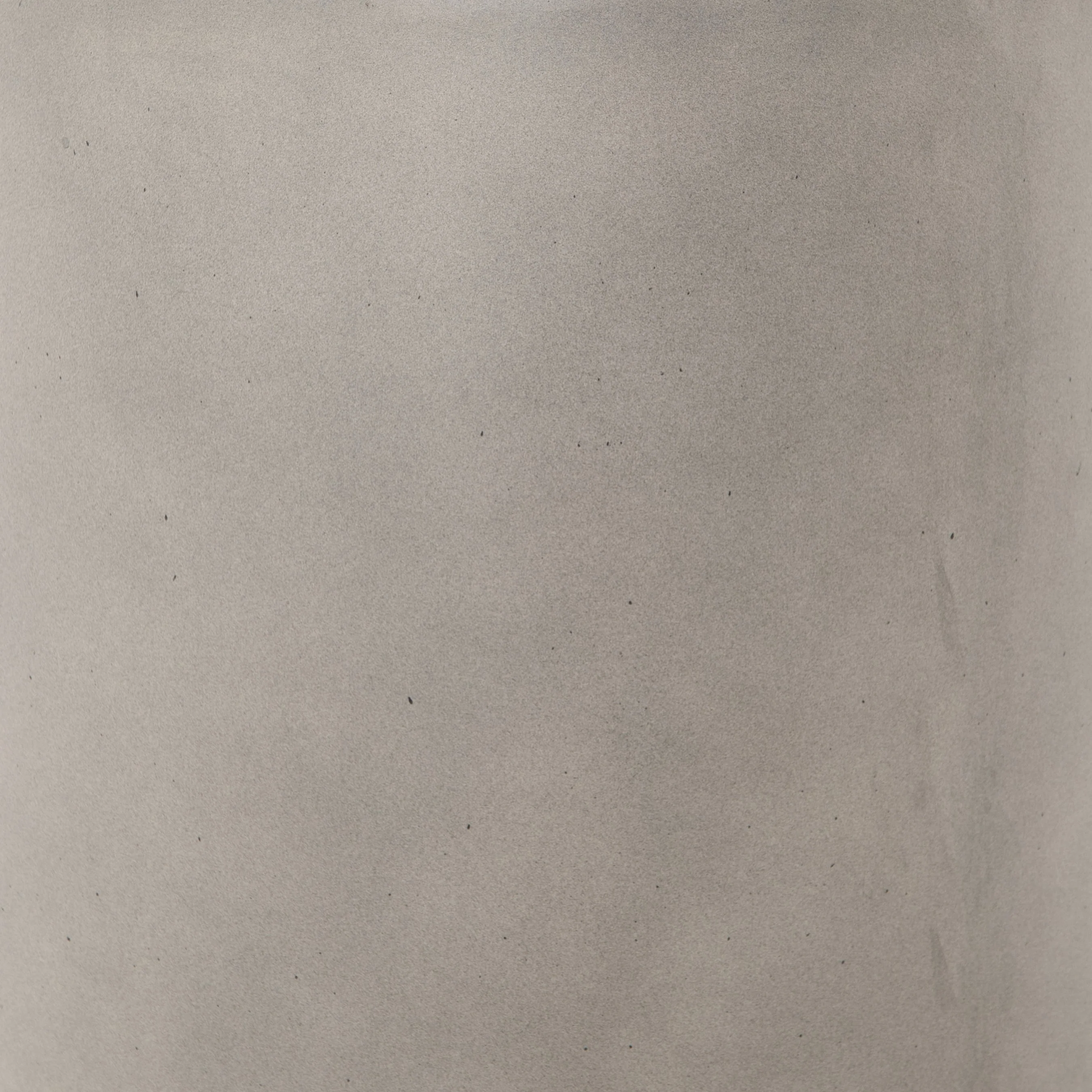 Ivan Round Planter - Image 5
