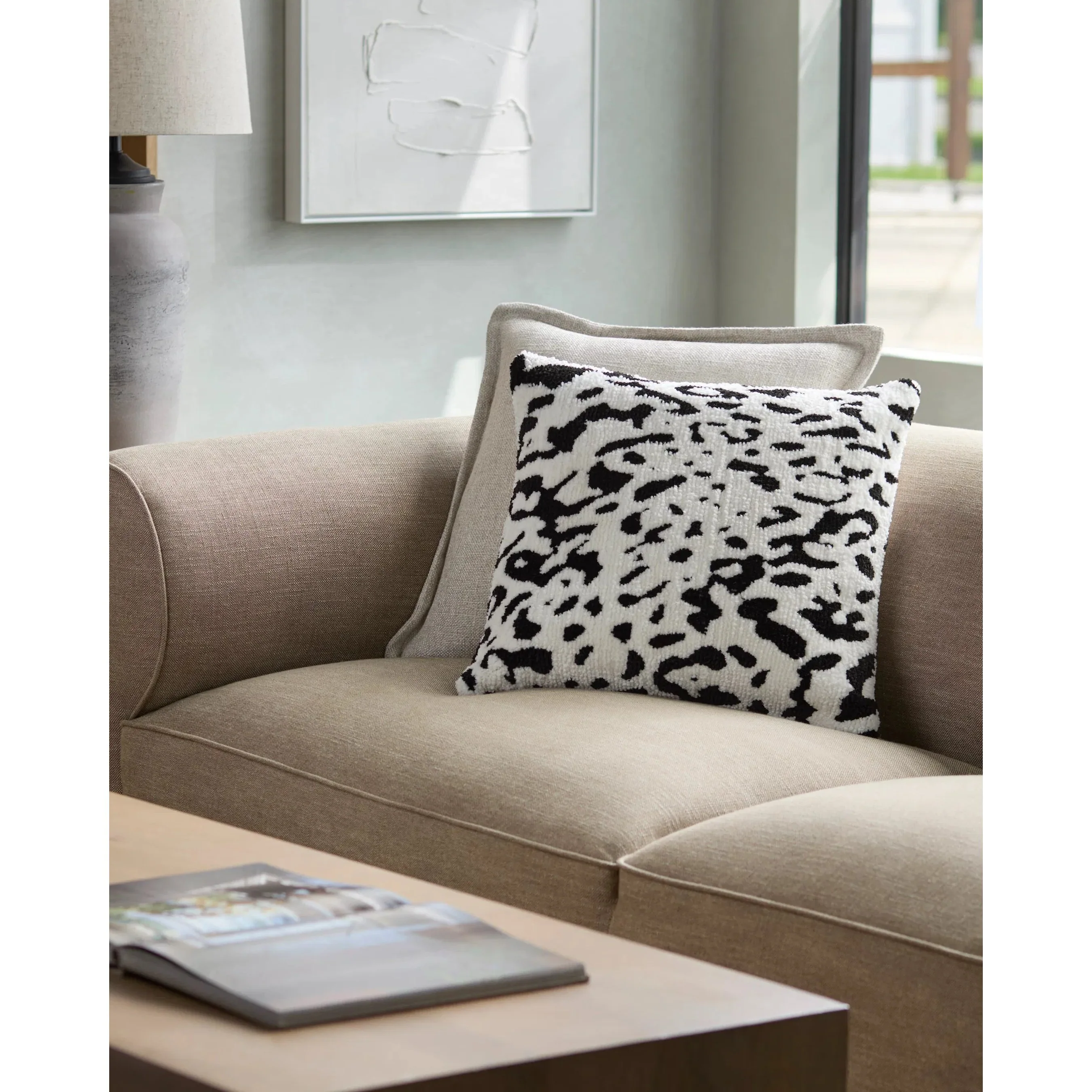 Jungle Cat 540864 Pillow - Image 2