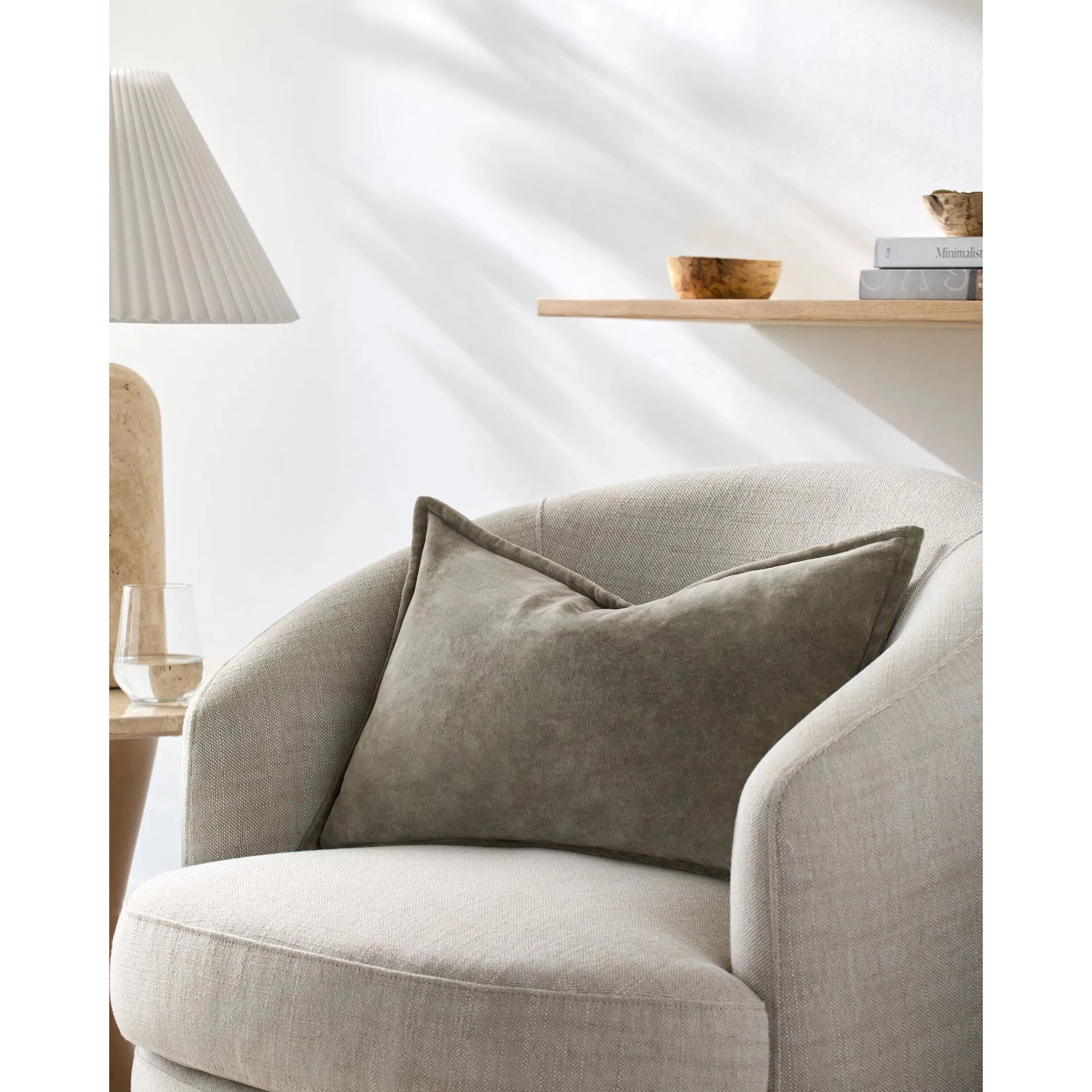 Karling Accent Pillow - Image 4