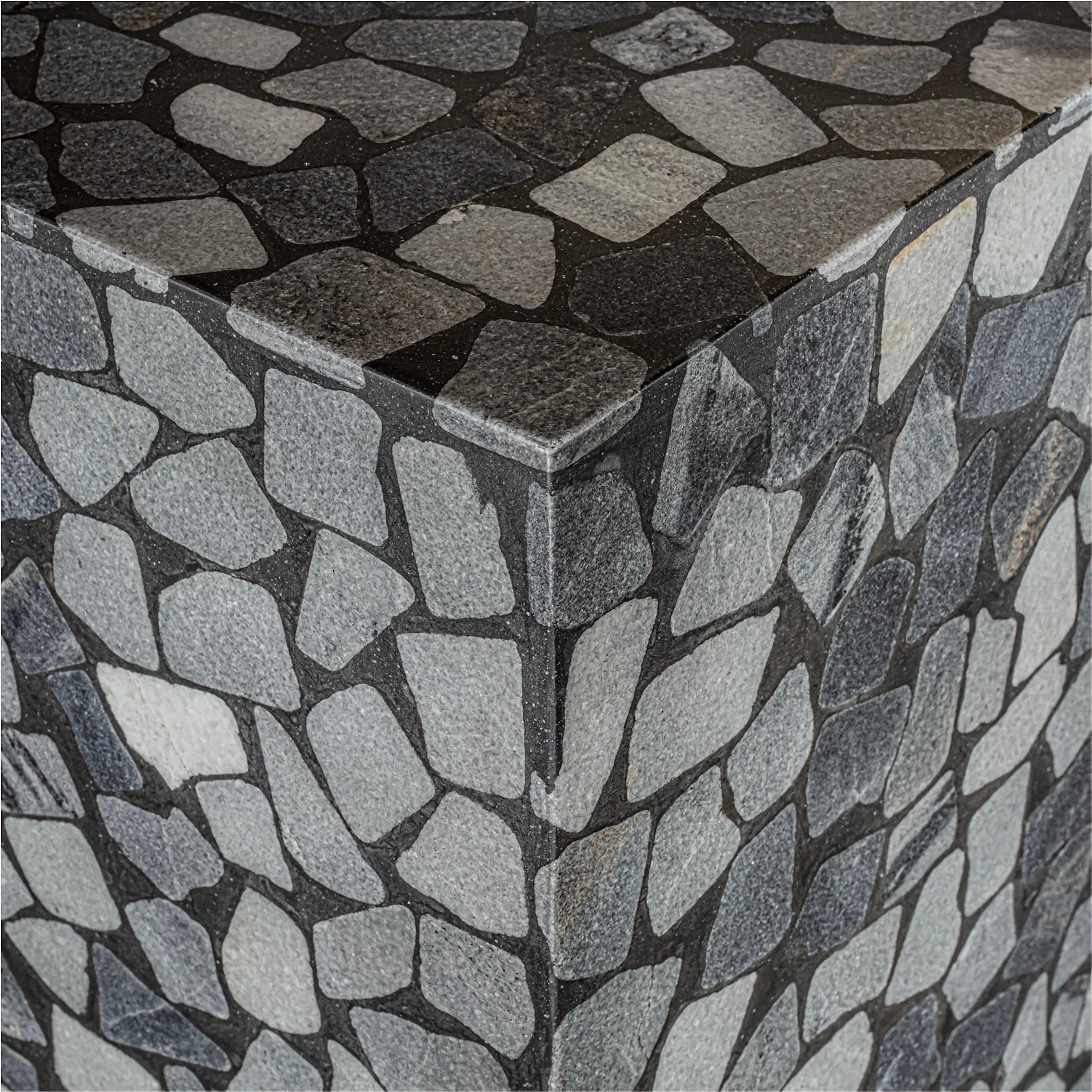Kiri Outdoor Side Table - Image 2