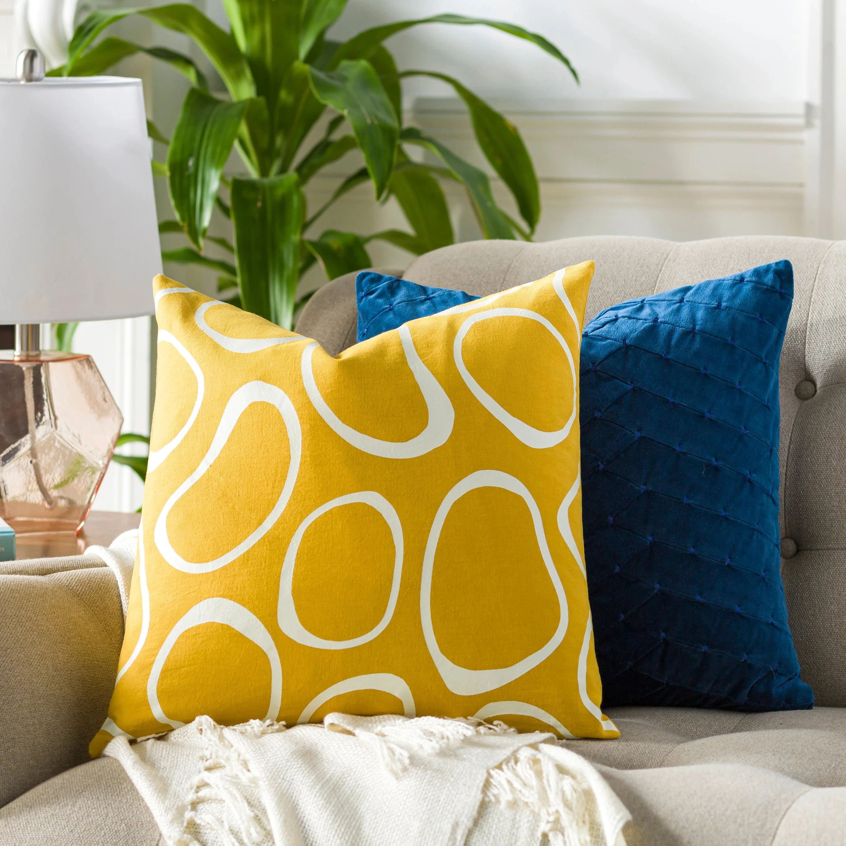 Lachen Pillow - 28469 - Image 23