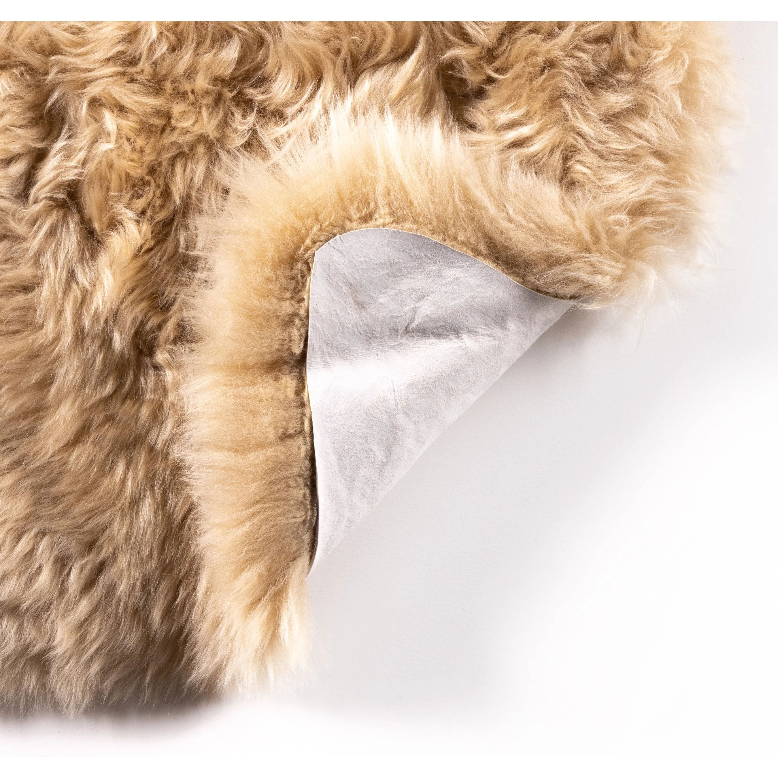 Lalo Lambskin Throw - Image 6