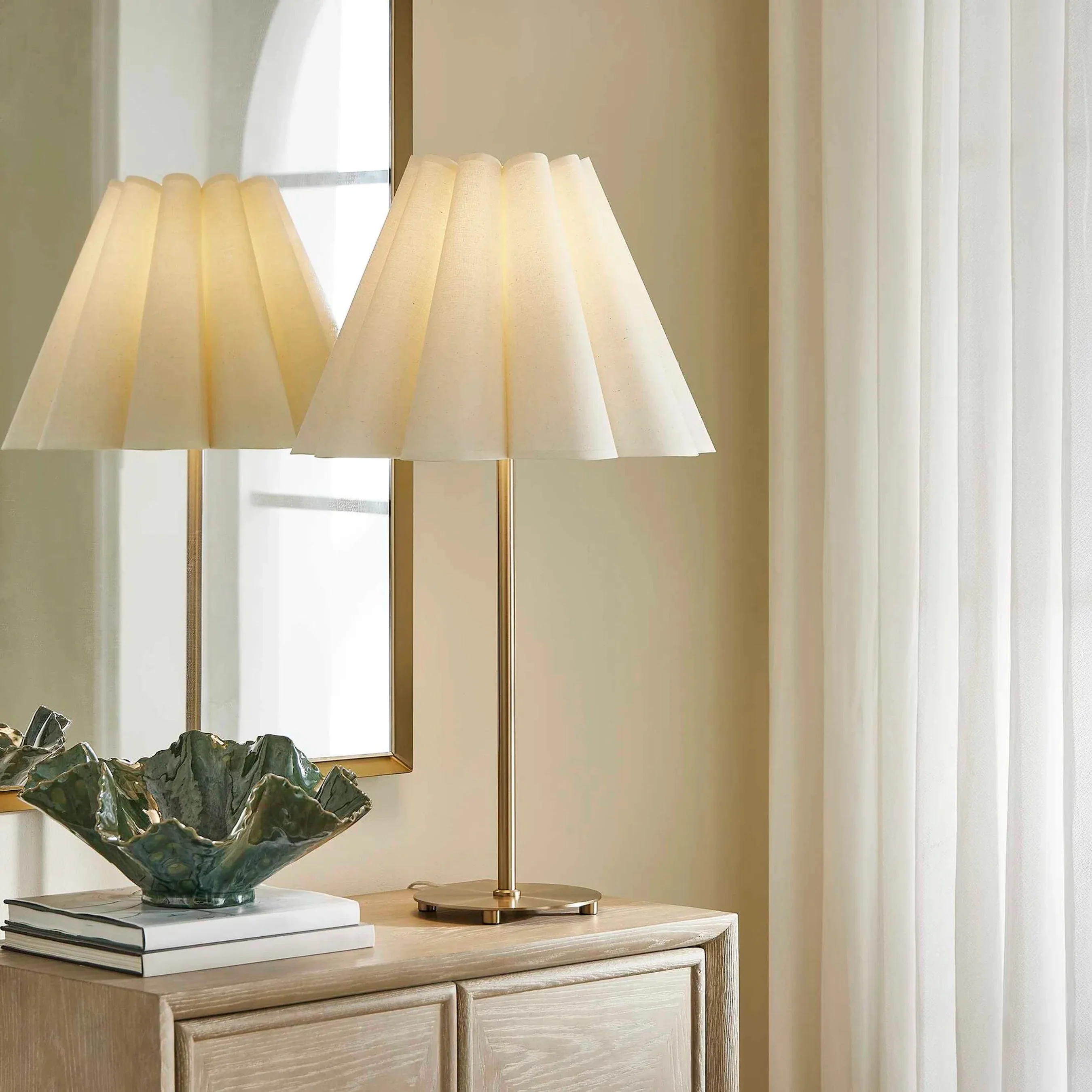 Lilabet Fluted Shade Table Lamp - Image 5