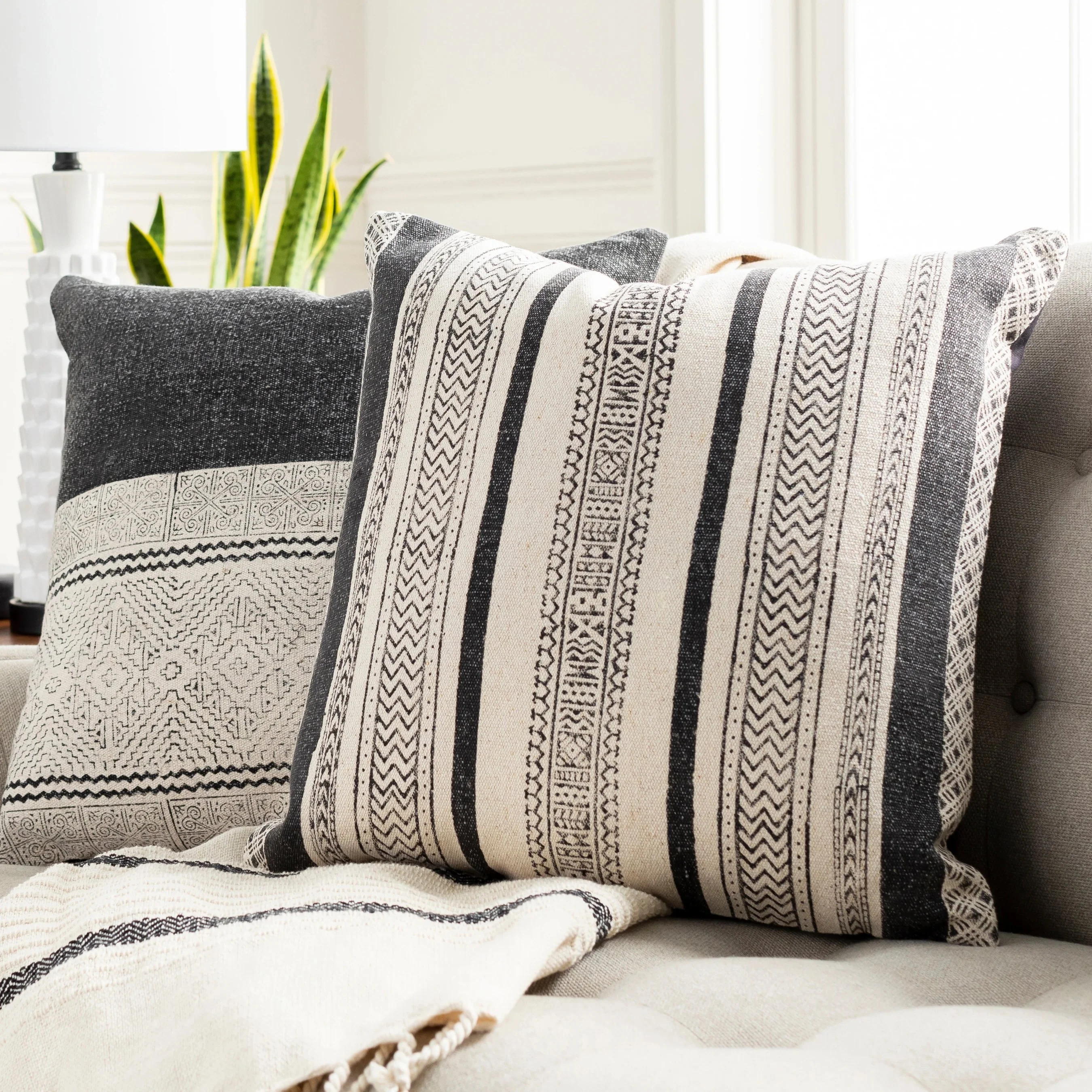 Lola Pillow - 14082 - Image 2