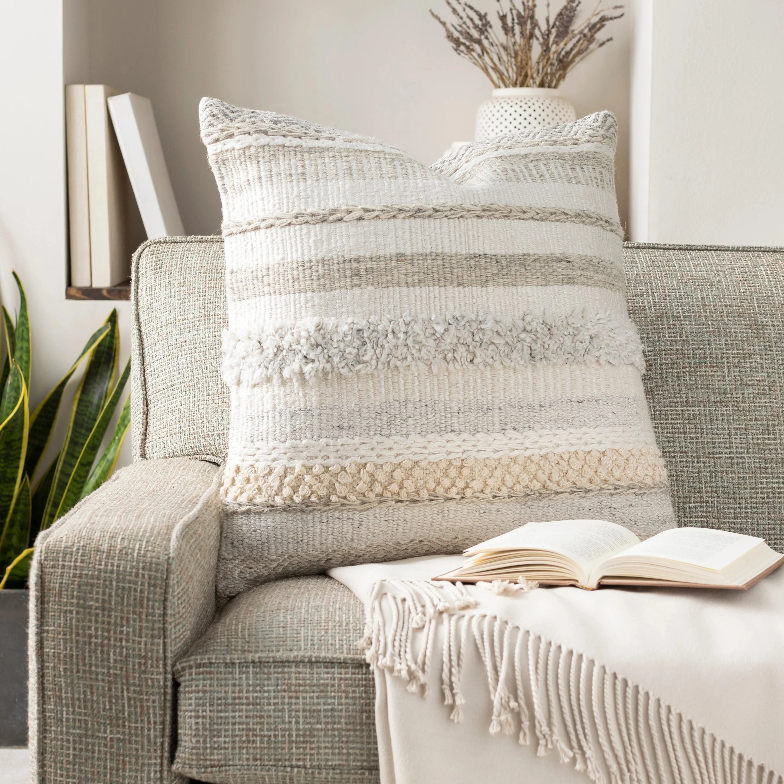 Lorens Pillow - 32787 - Image 5