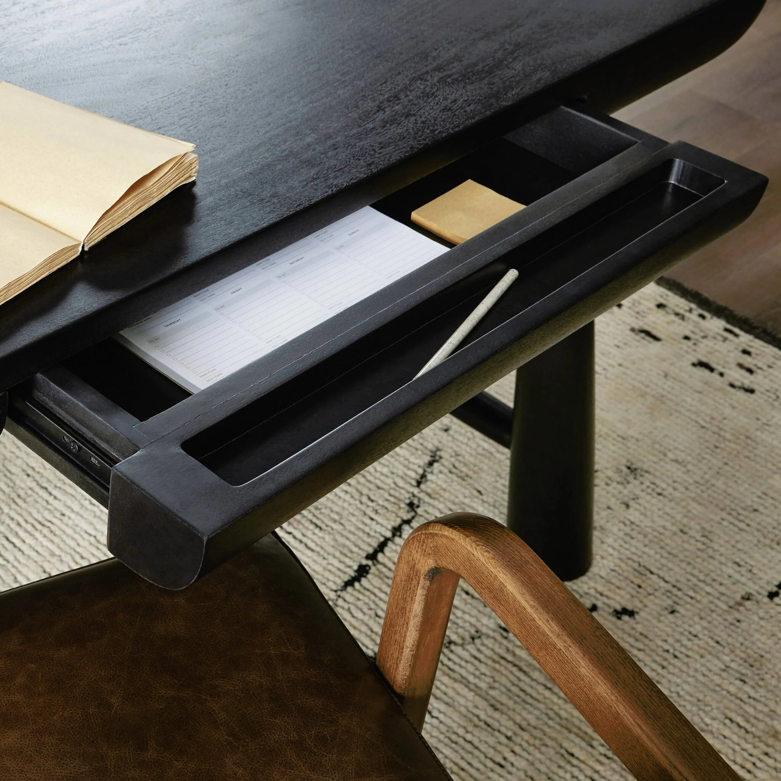 Lorik Desk - Image 13