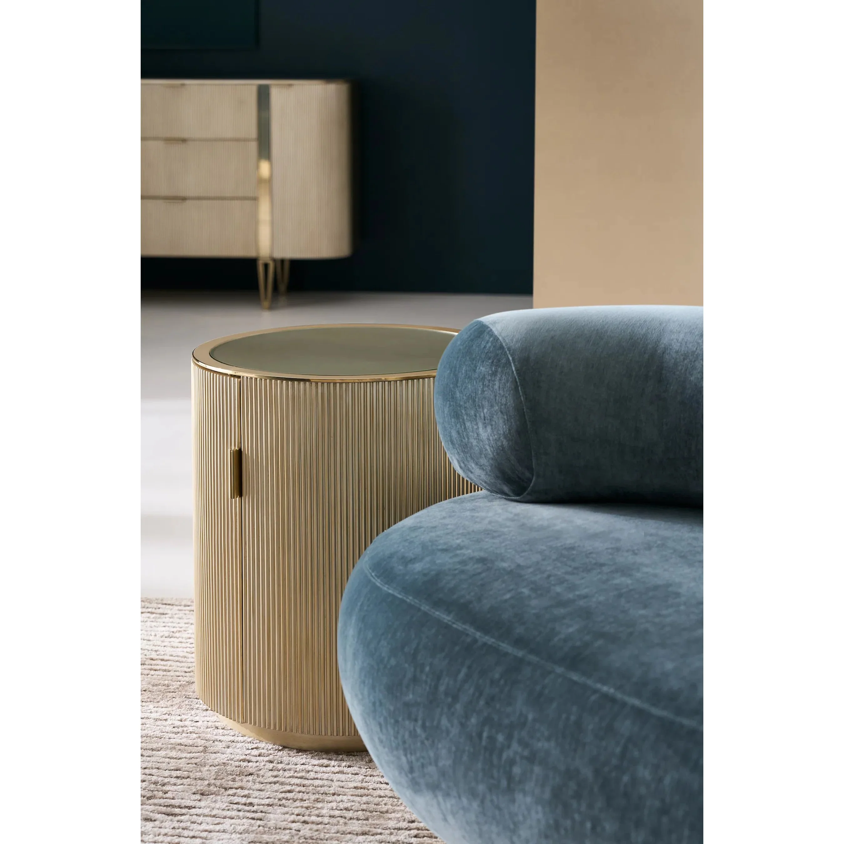 Love Round End Table - Image 13