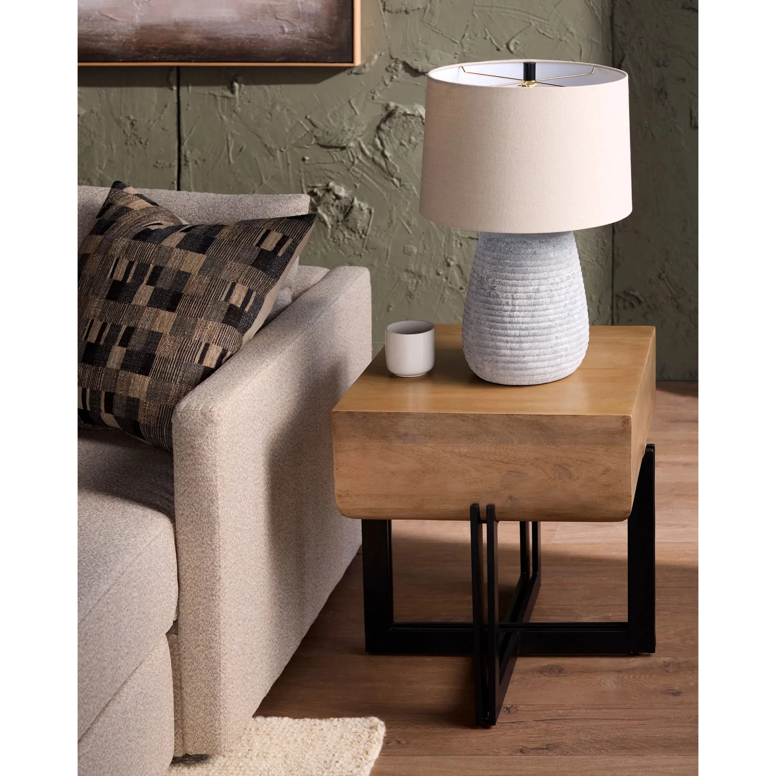 Lowmax End Table - Image 2