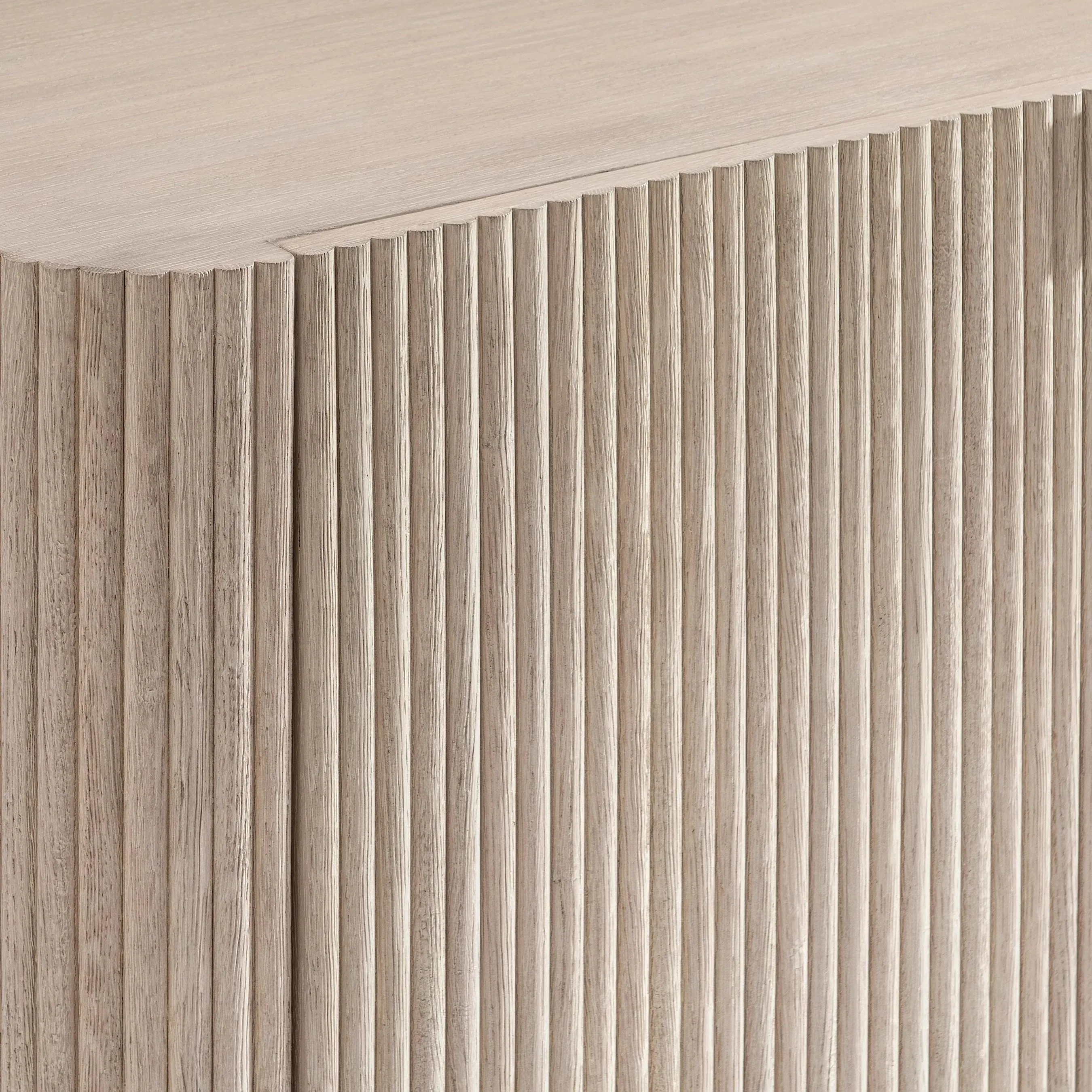 Lucerne Buffet - Image 6