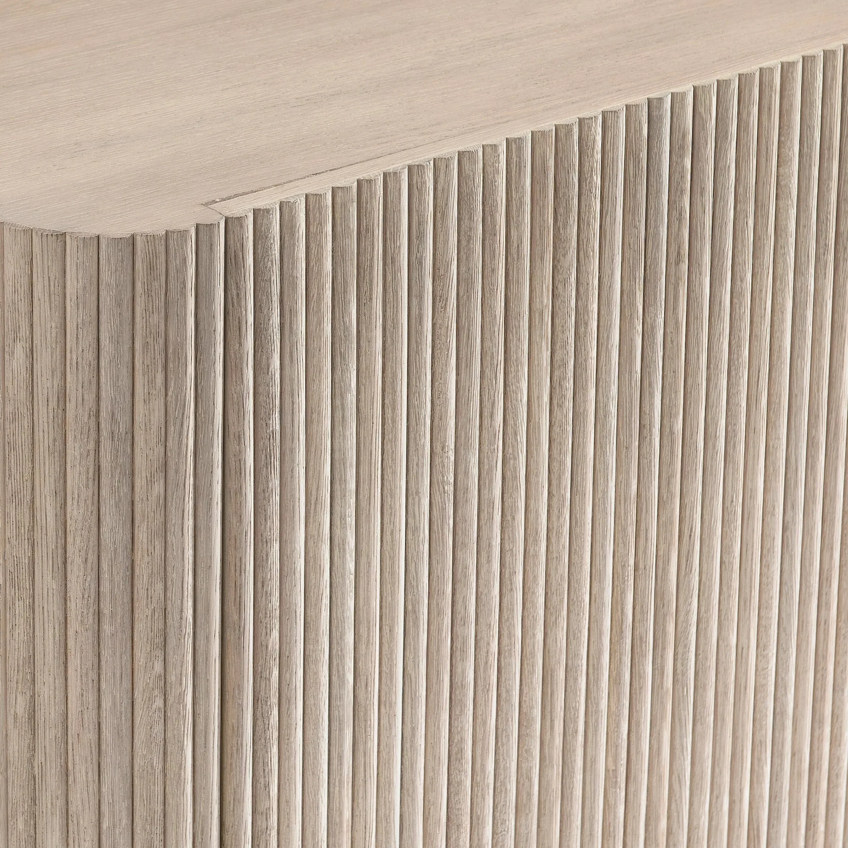 Lucerne Entertainment Credenza - Image 7