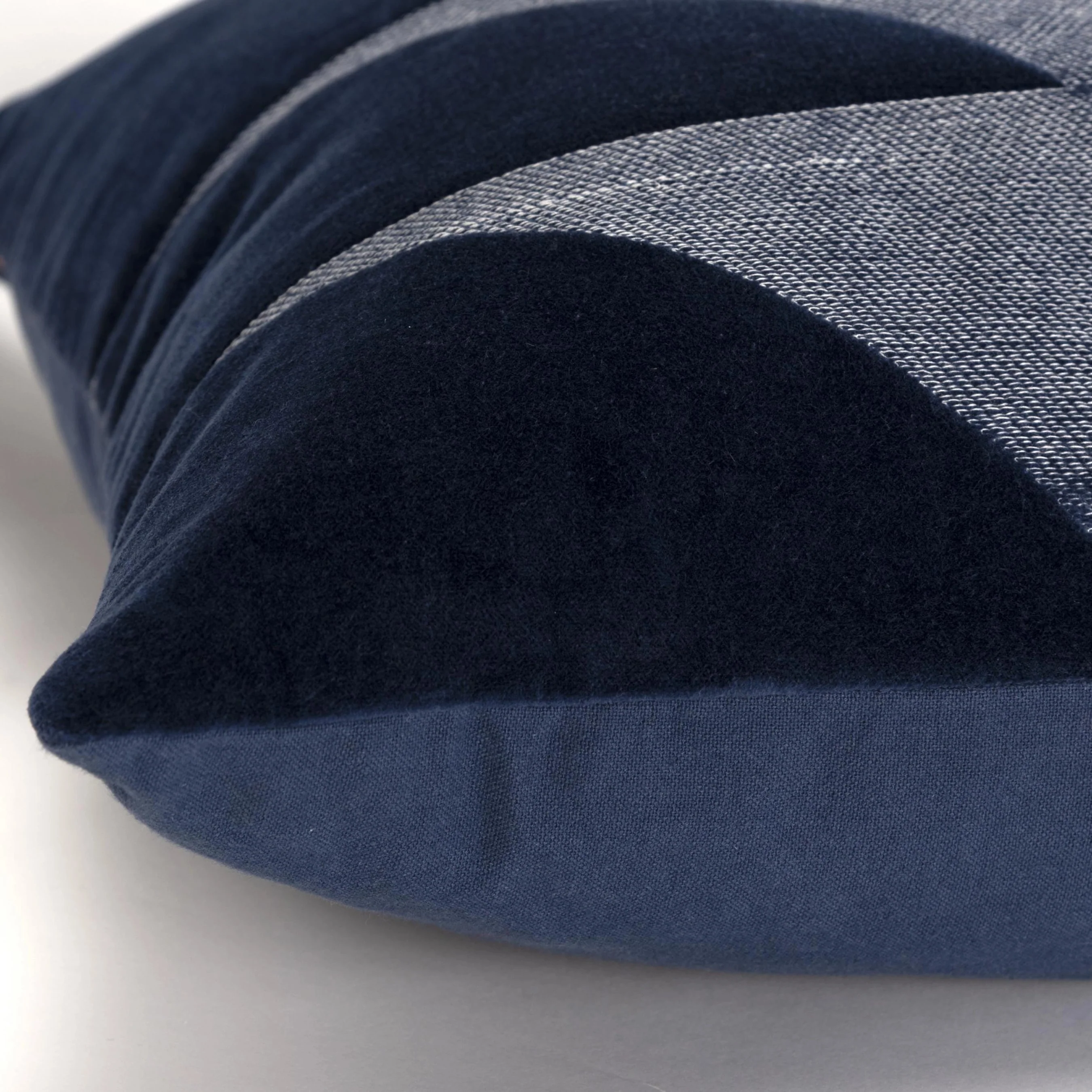Macomb Pillow - Image 20