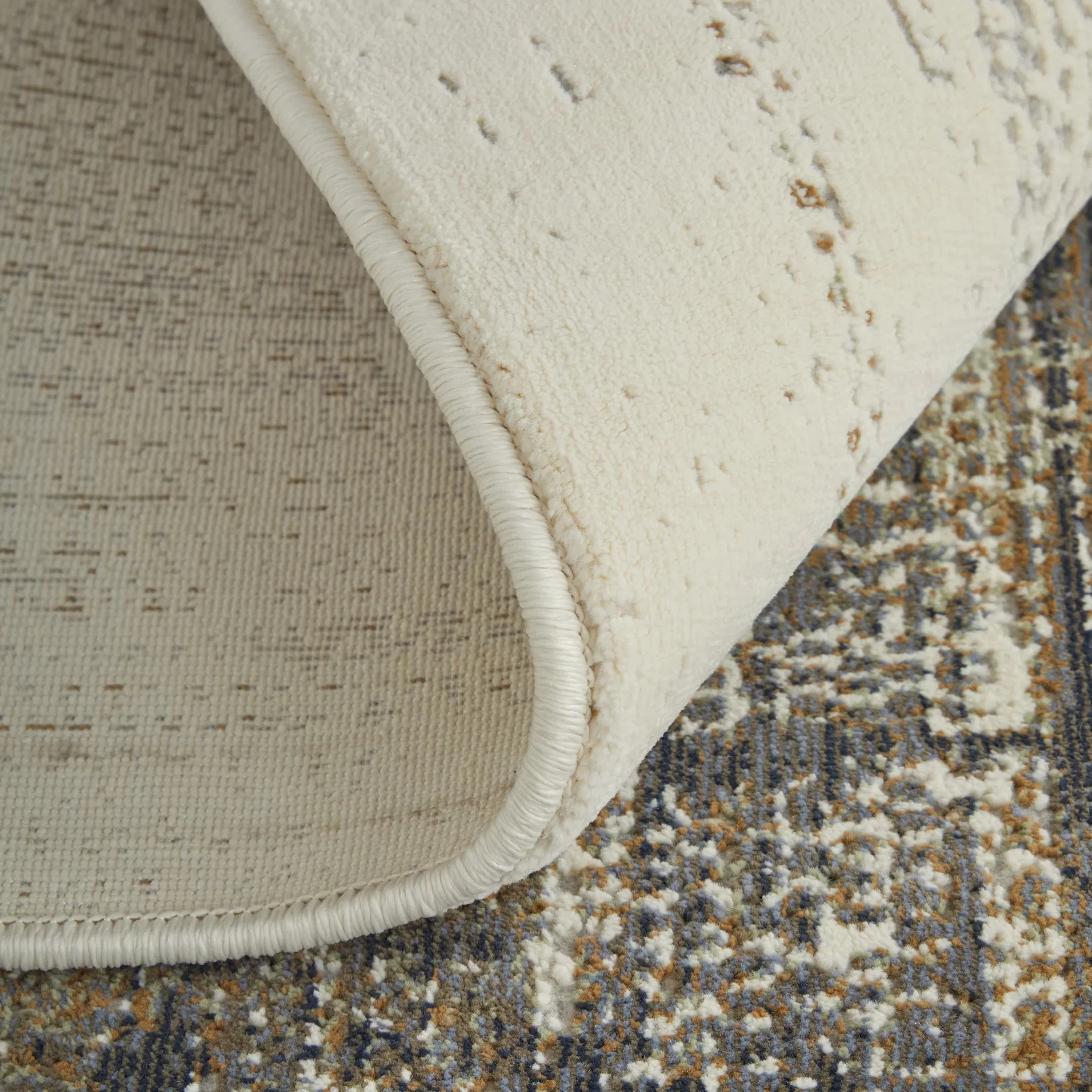 Mandana CME39LYF Rug - Image 6