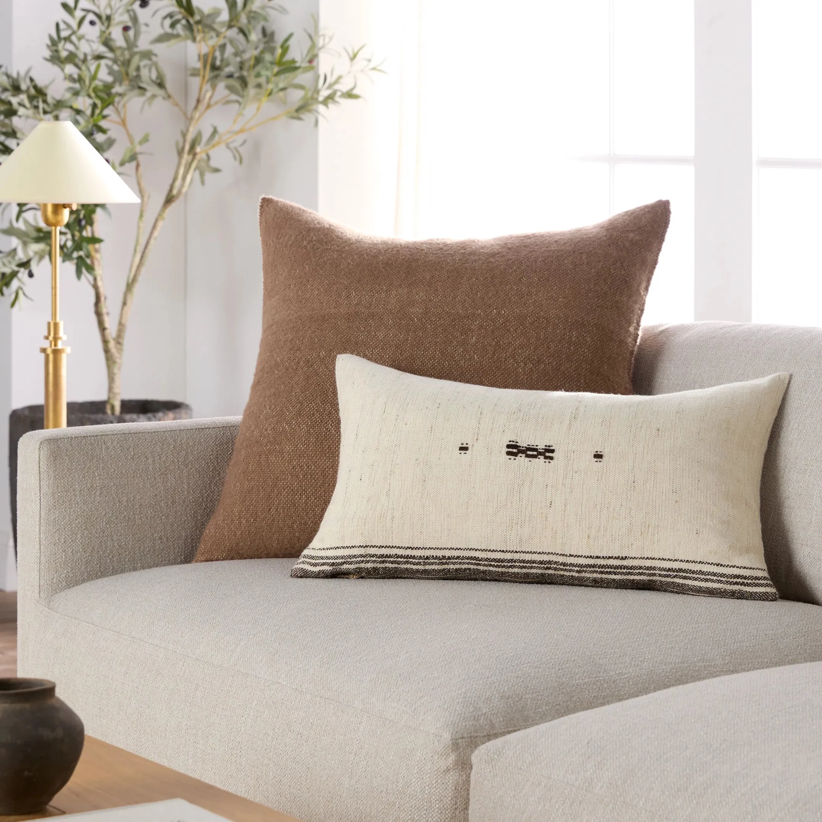 Margosa MGP03 Pillow - Image 5
