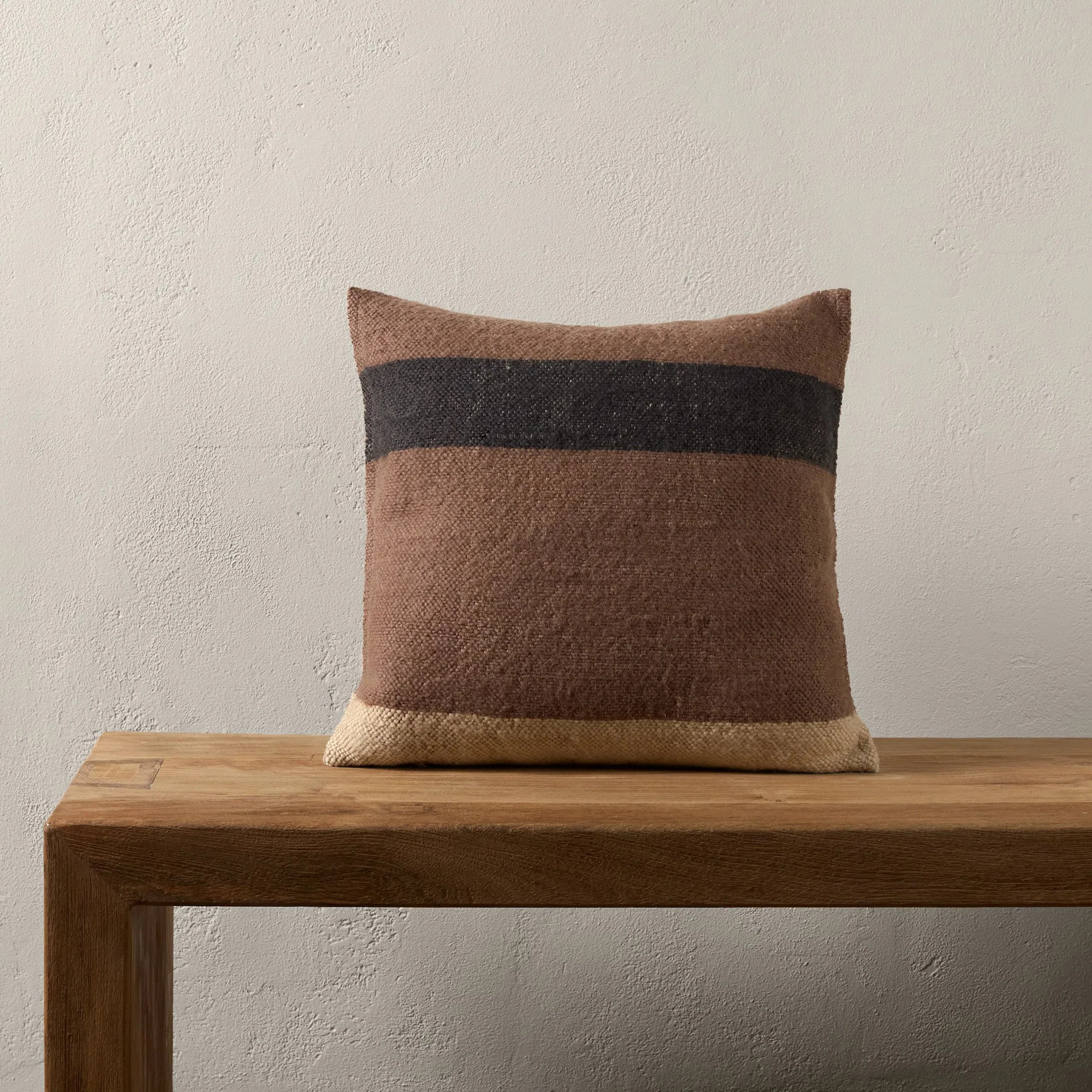 Margosa MGP09 Pillow - Image 5