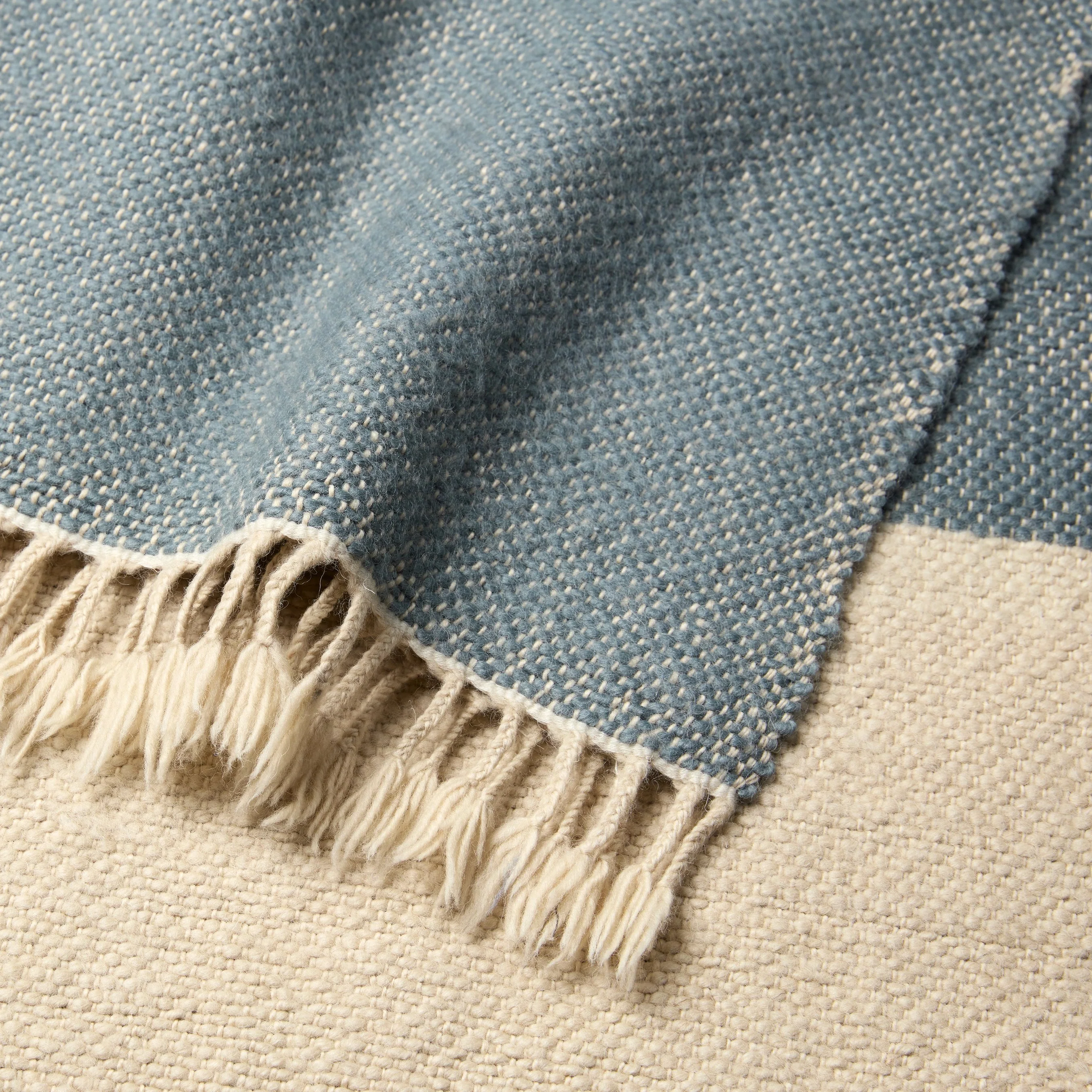 Margosa MGT04 Throw - Image 3