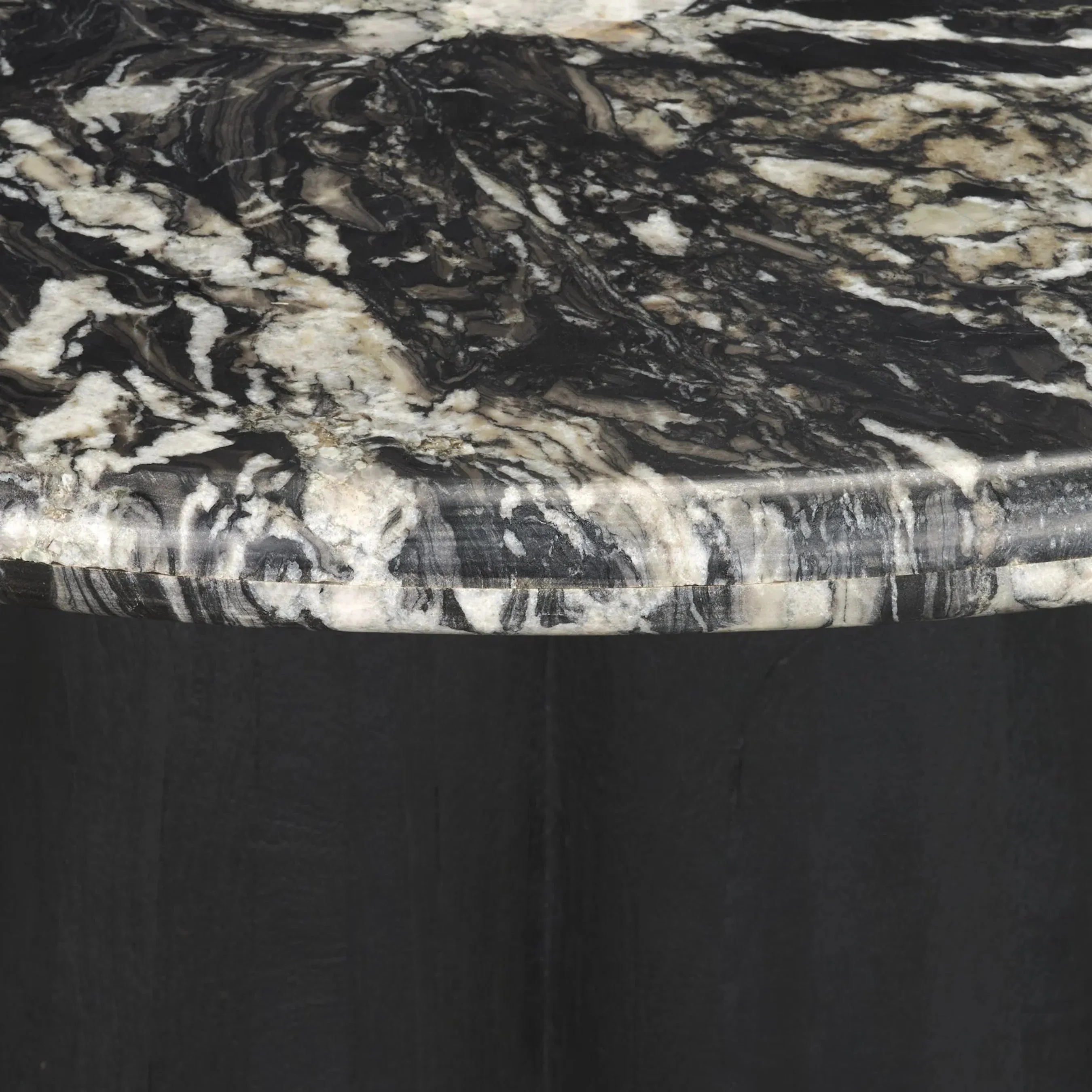 Marilyn Dining Table - Image 2