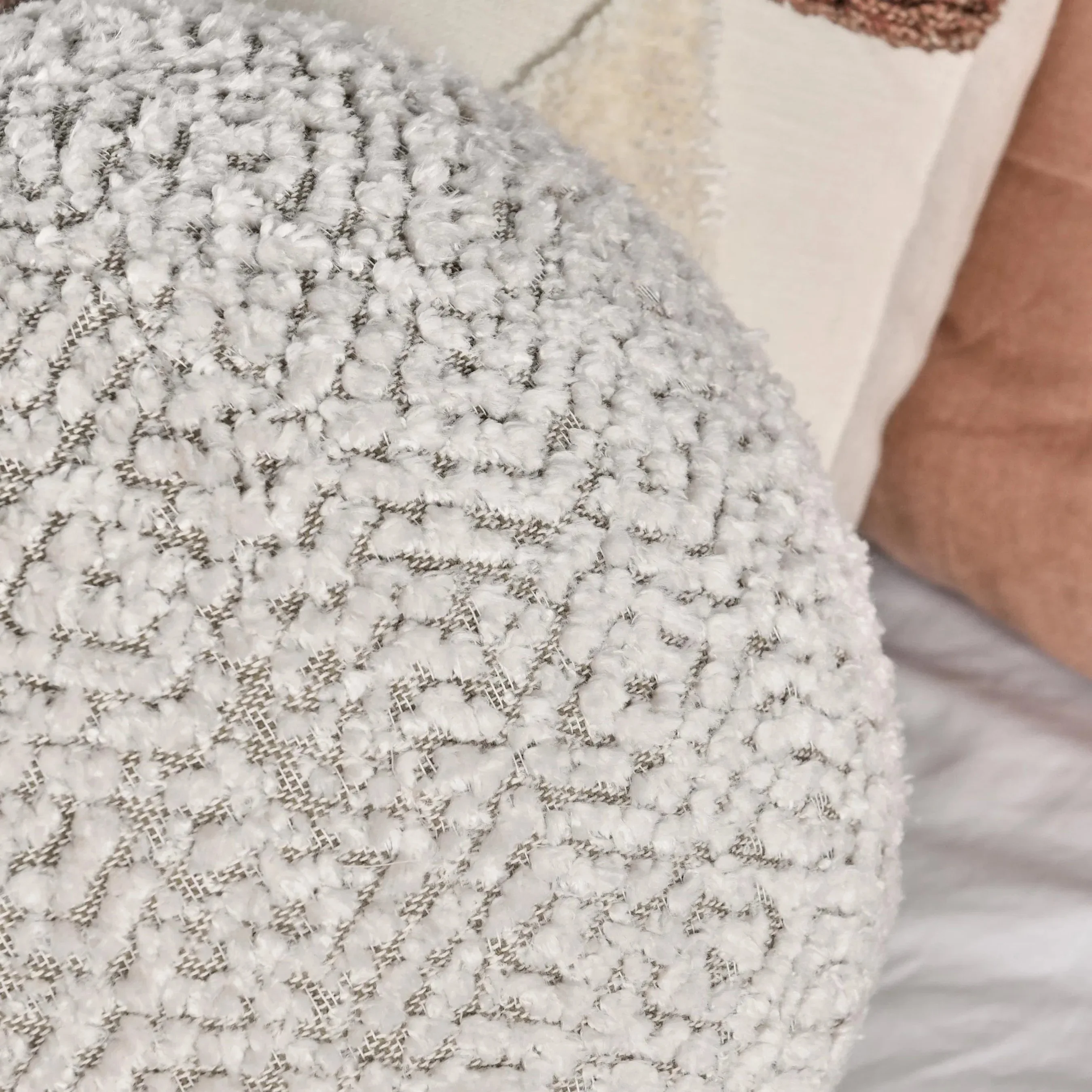 Maris Round Belgian Linen Throw Pillow - Image 2