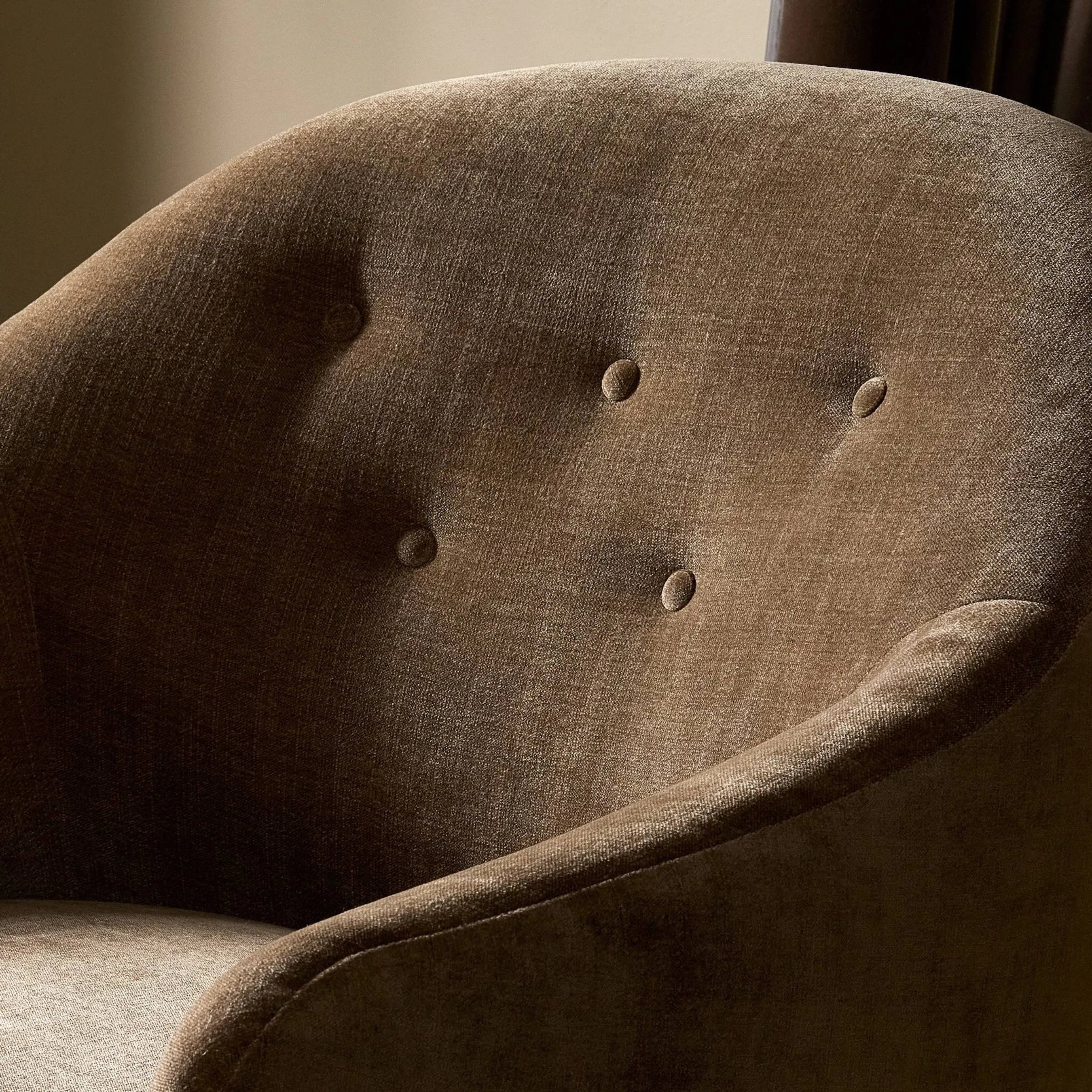Marnie Velvet Chaise Lounge - Image 18