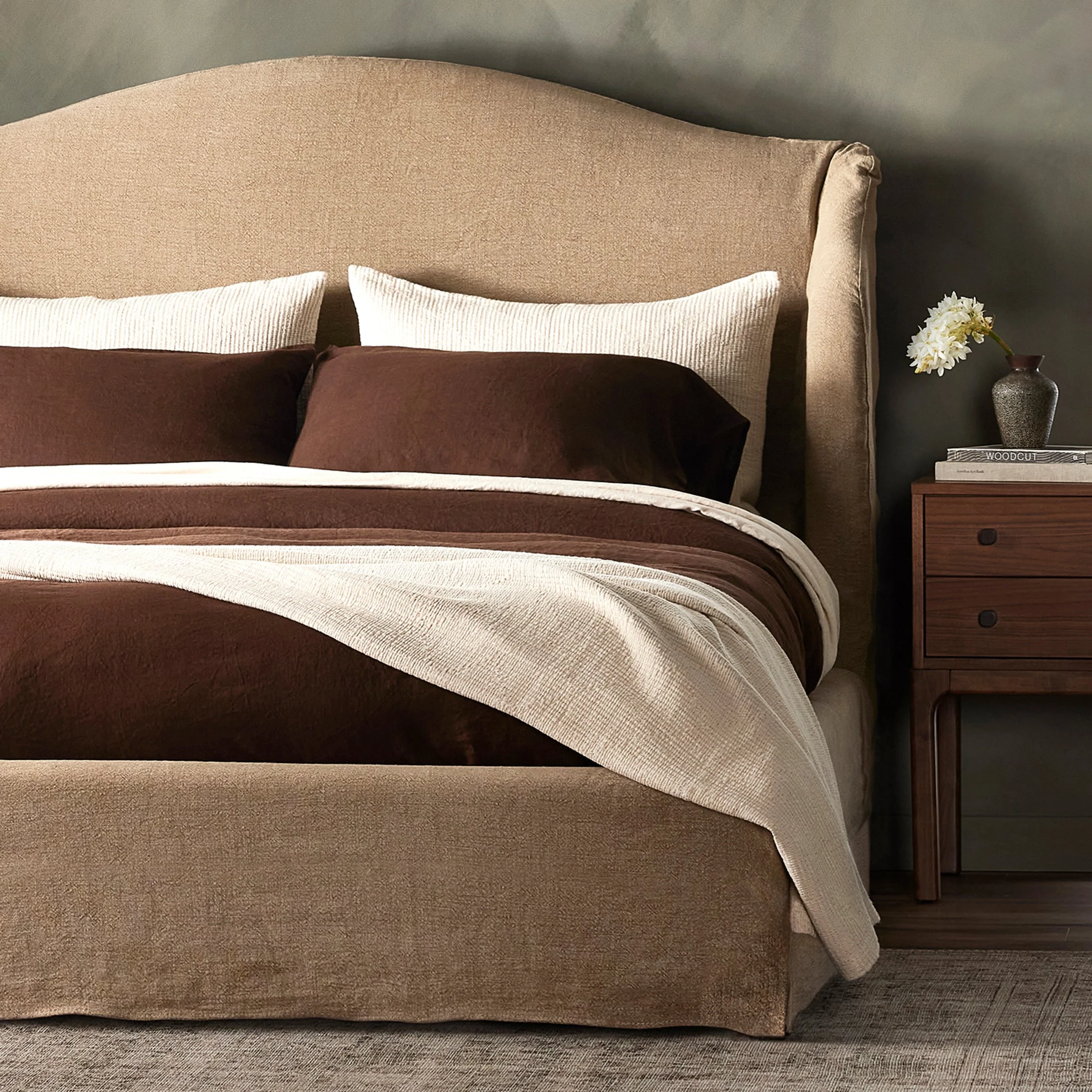 Meryl Slipcover Bed - Image 86