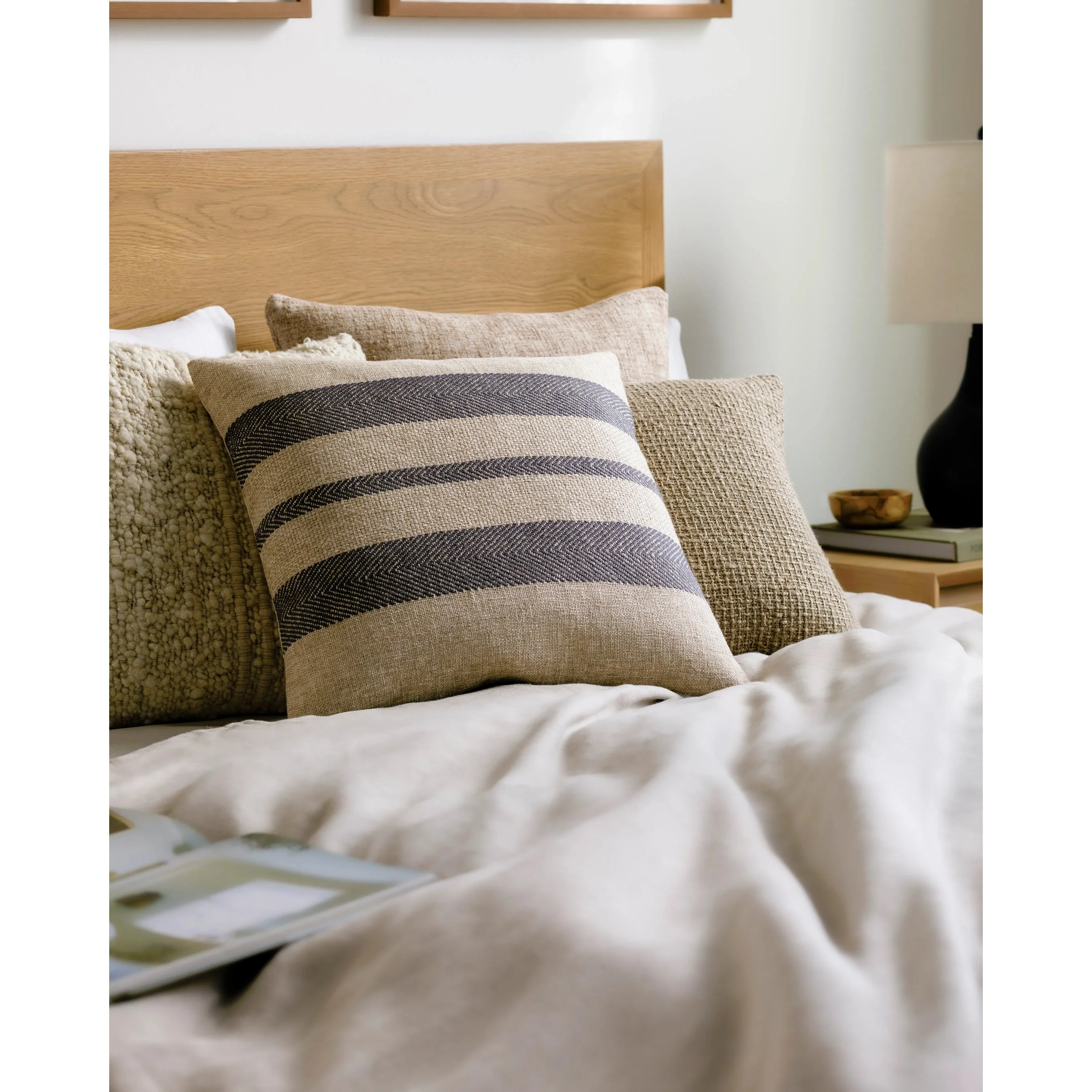 Mobley Accent Pillow - 533874 - Image 9