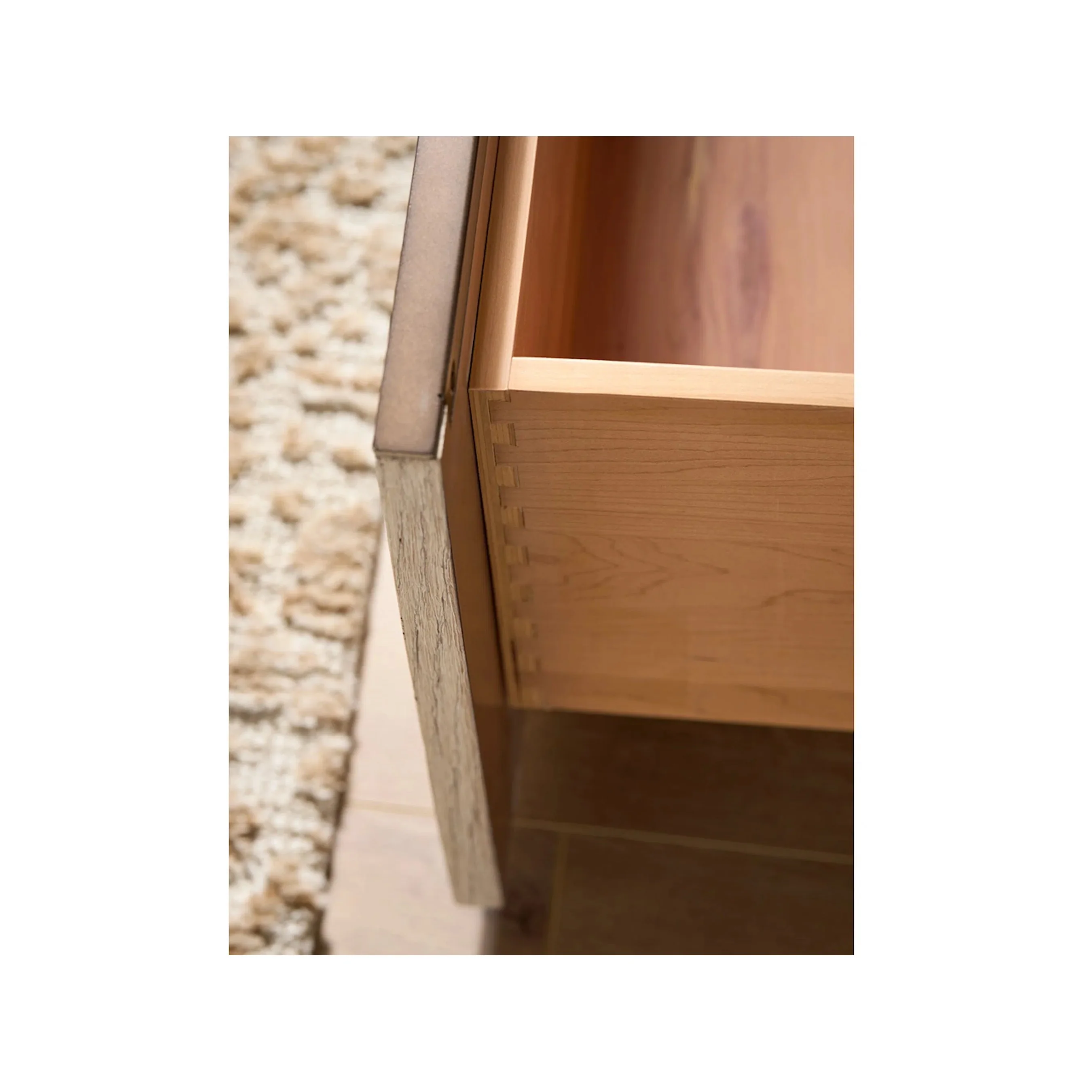 Modern Quartz Drawer 5-Drawer Chest - Image 4