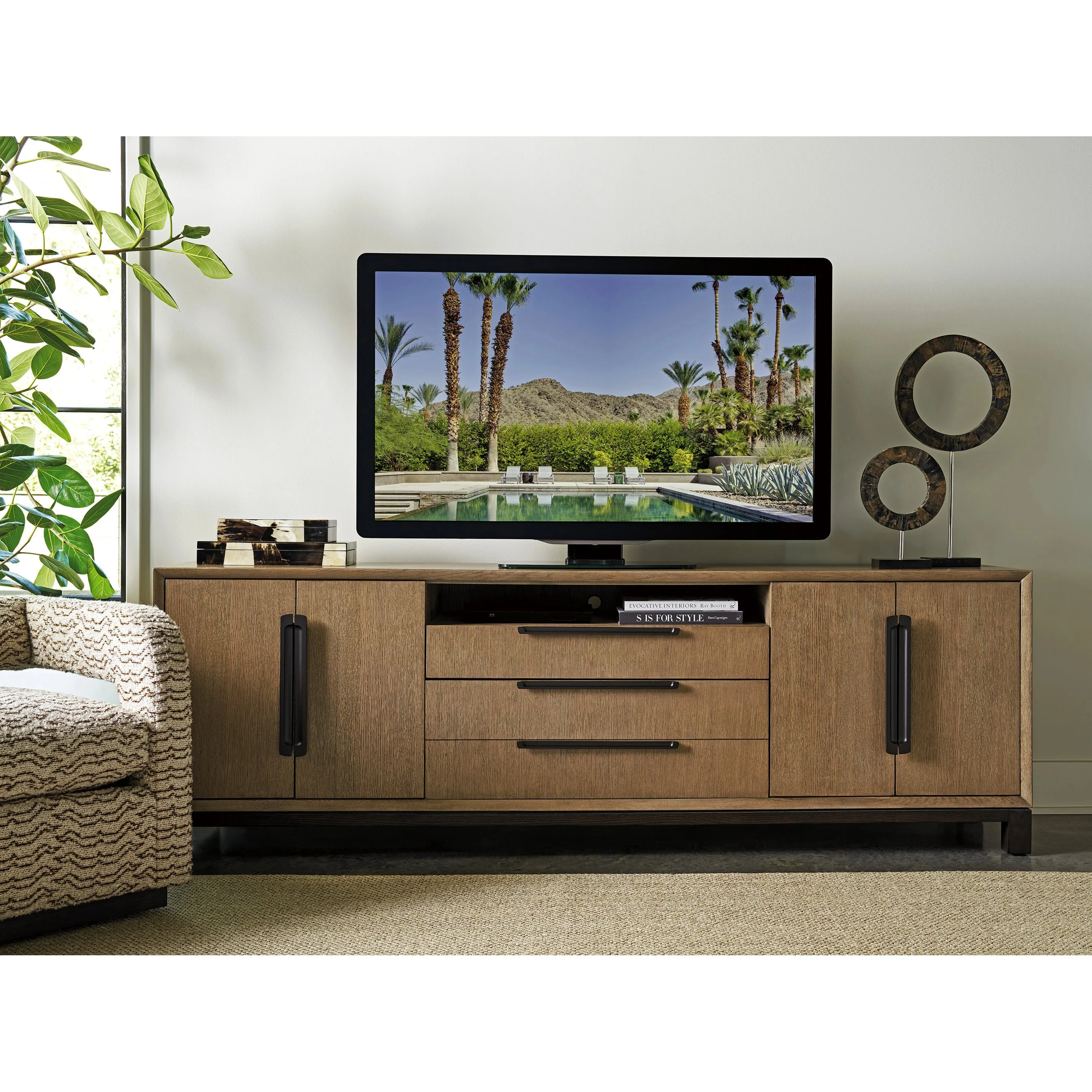Monrovia Media Console - Image 4