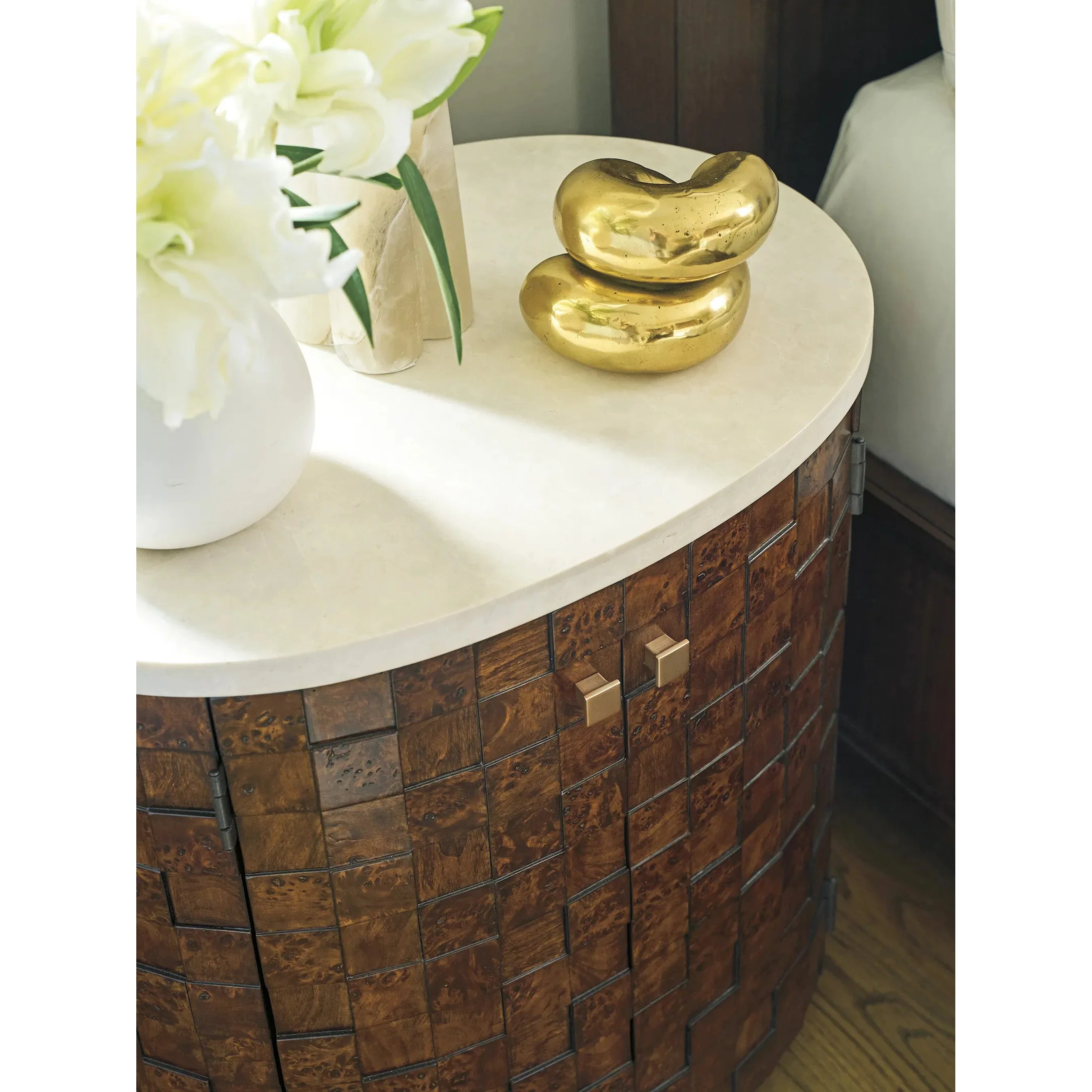 Morella Oval Nightstand - Image 3