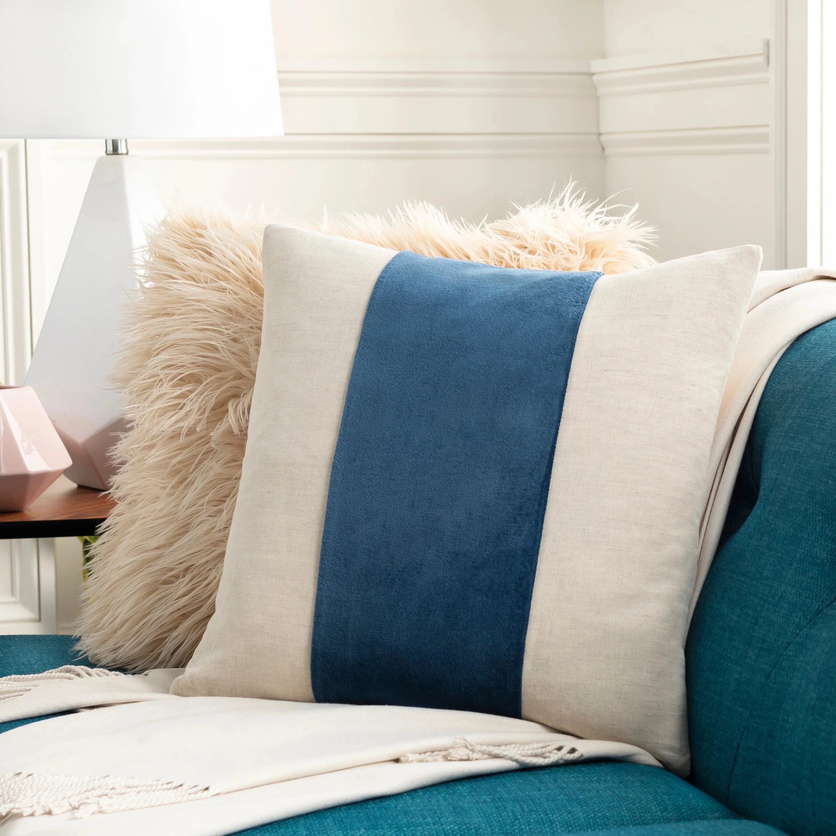 Moza Pillow - 7357 - Image 4