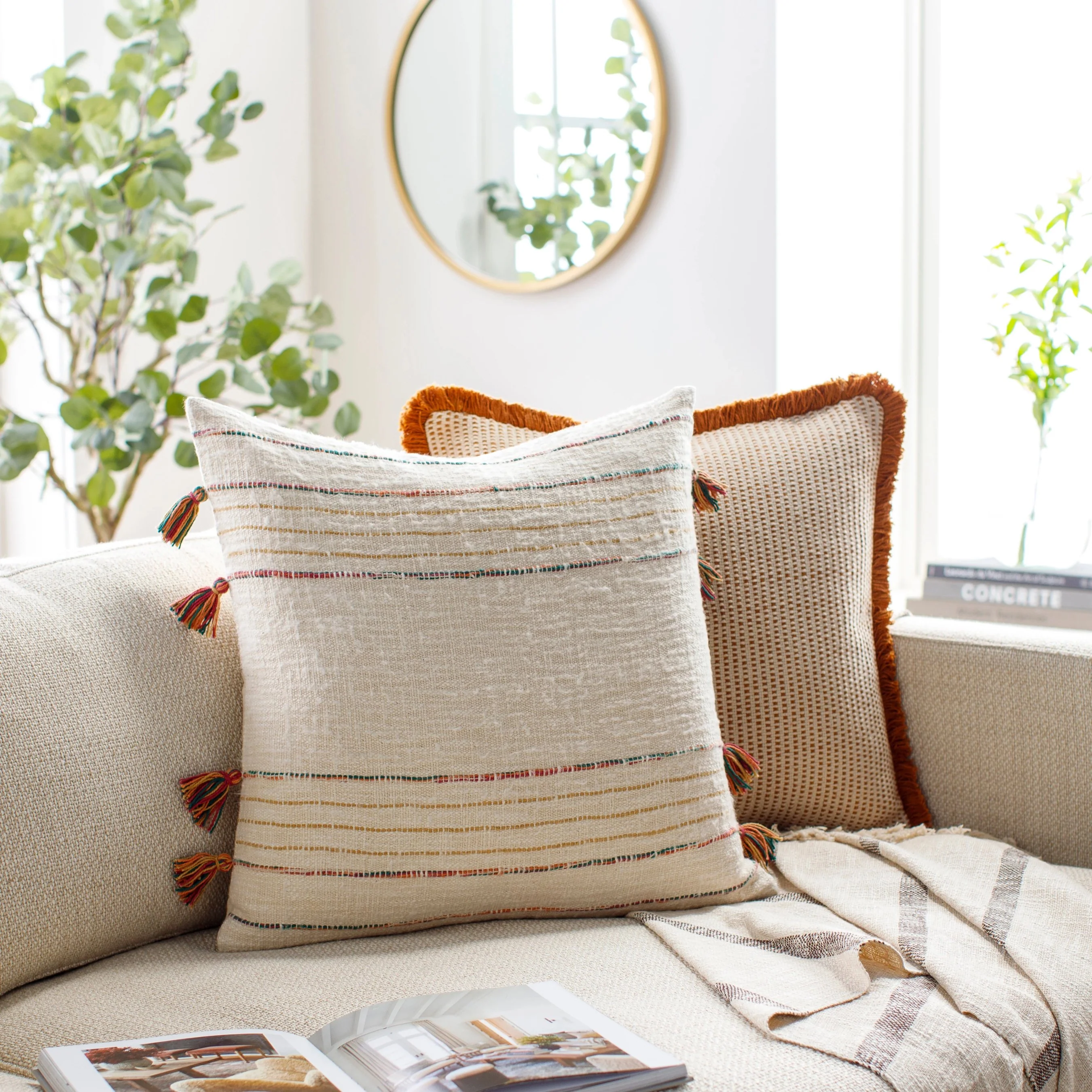 Newburgh Pillow - 32315 - Image 5