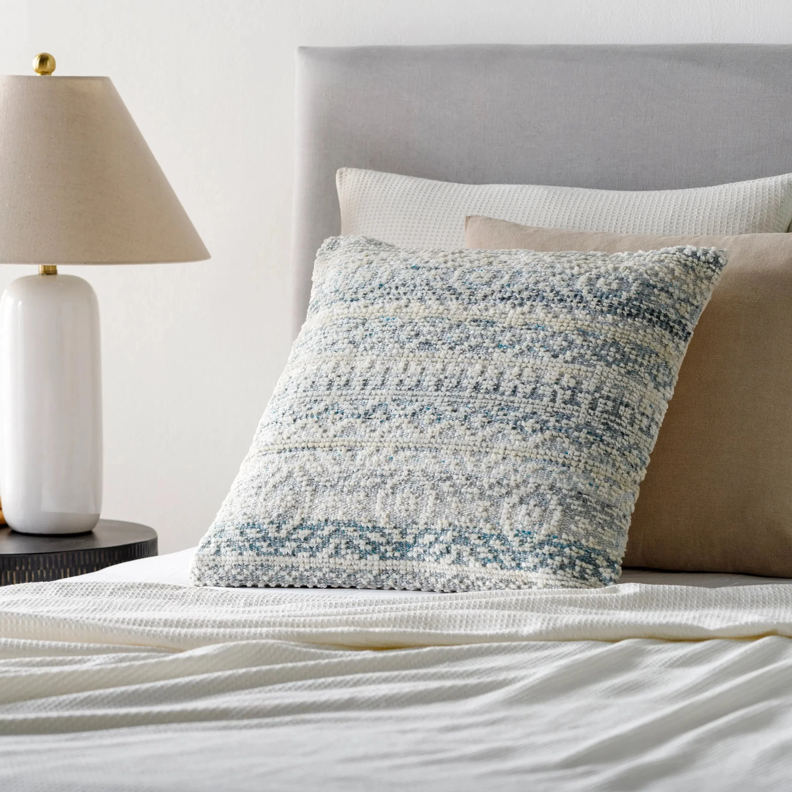 Nobility Pillow - 32641 - Image 5