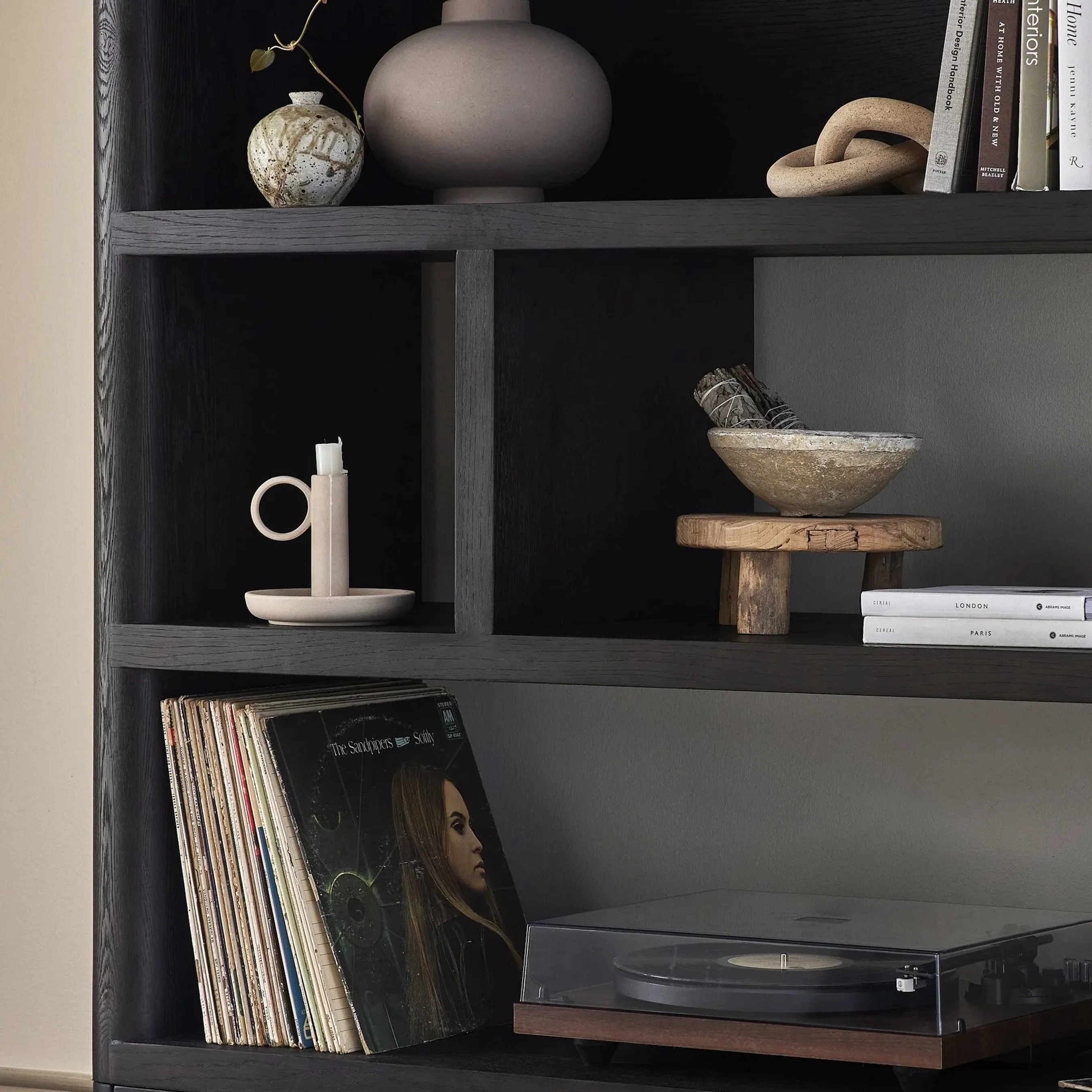 Noeline Wide Bookcase - Image 13