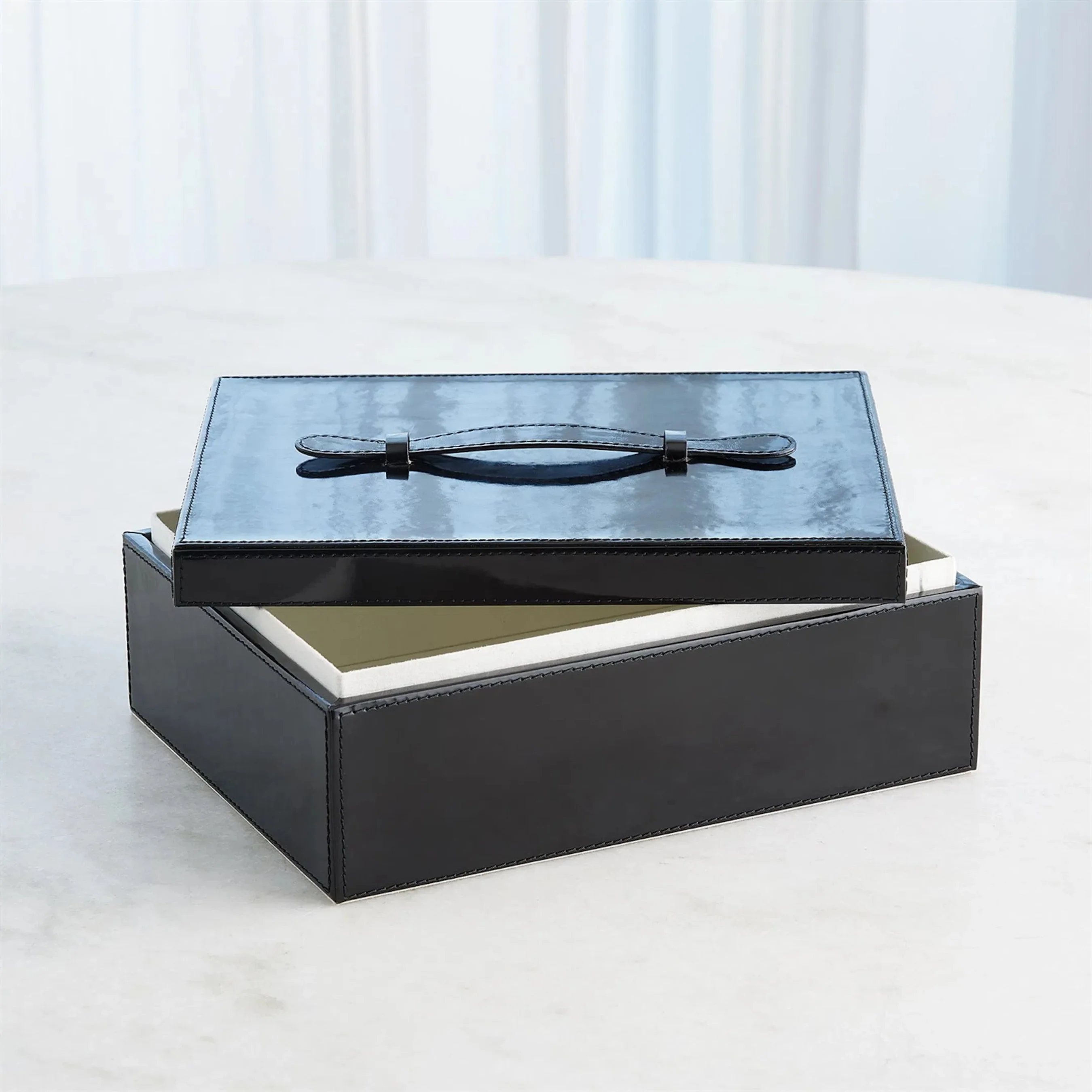 Noir Box - Image 6