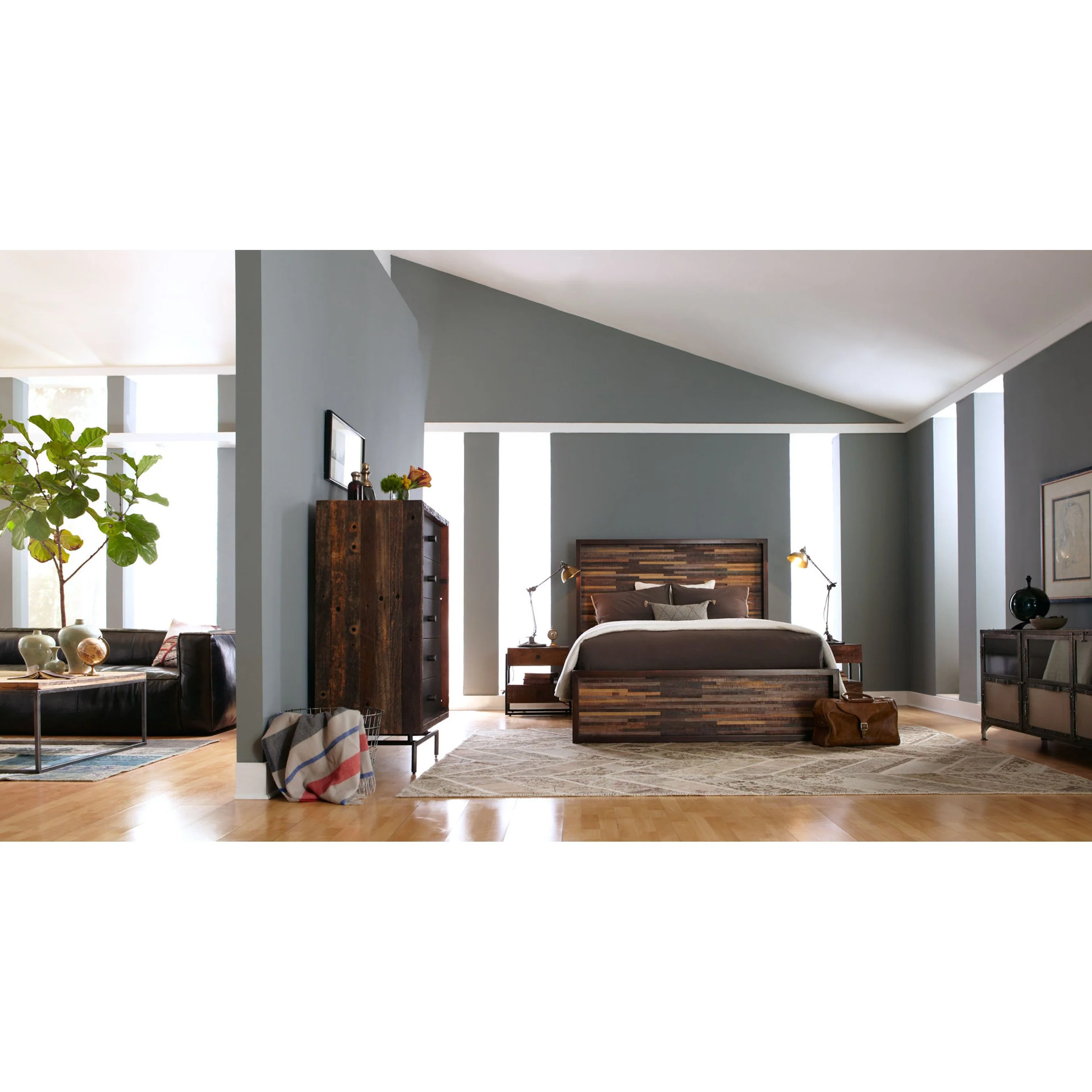 Nolita Reverse Stitch Sofa - Image 19